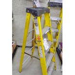 (1) Lynn 5-Step Fiberglass Folding Ladder