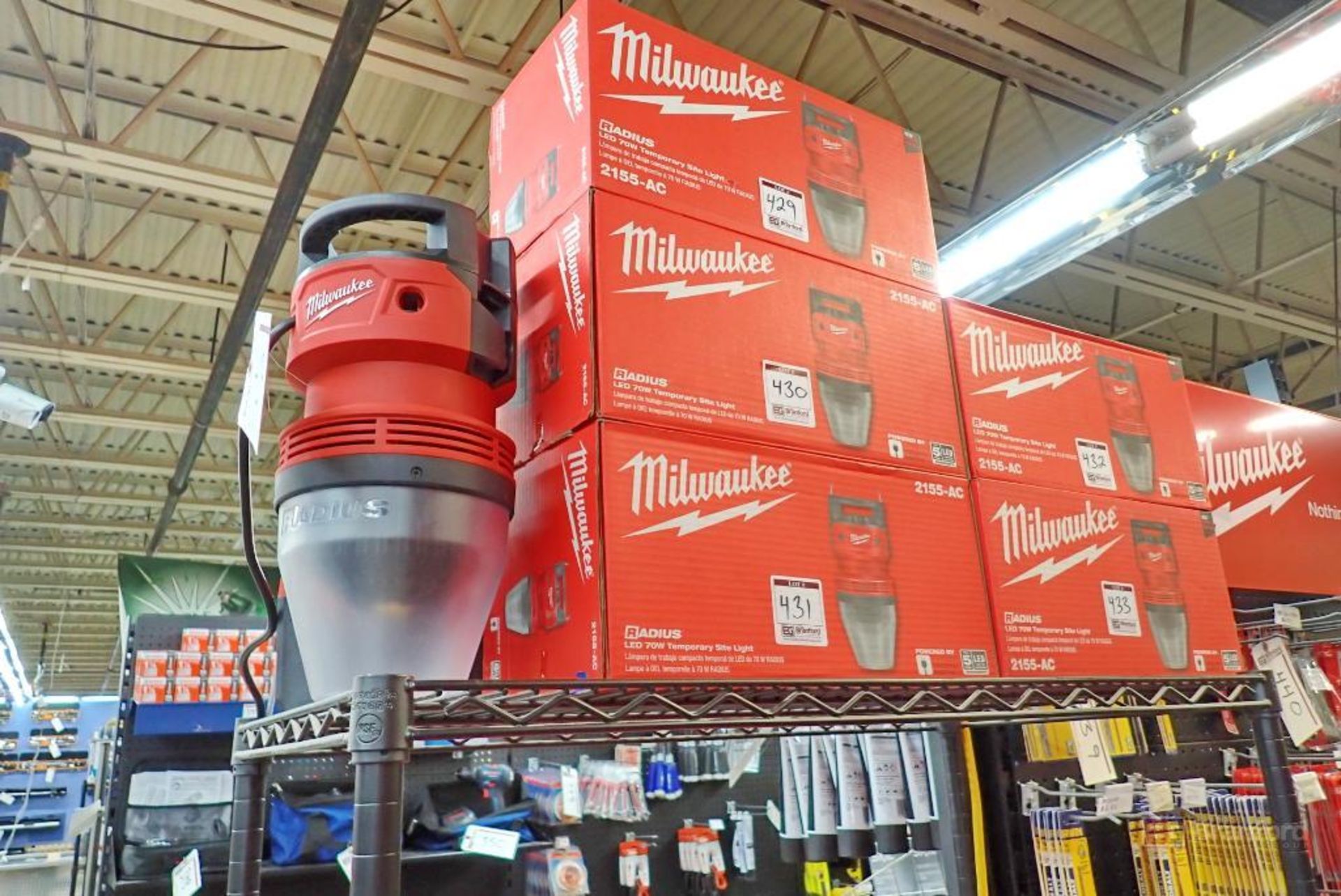 Milwaukee 2155-AC LED 70W Temporary Site Light - Image 2 of 6