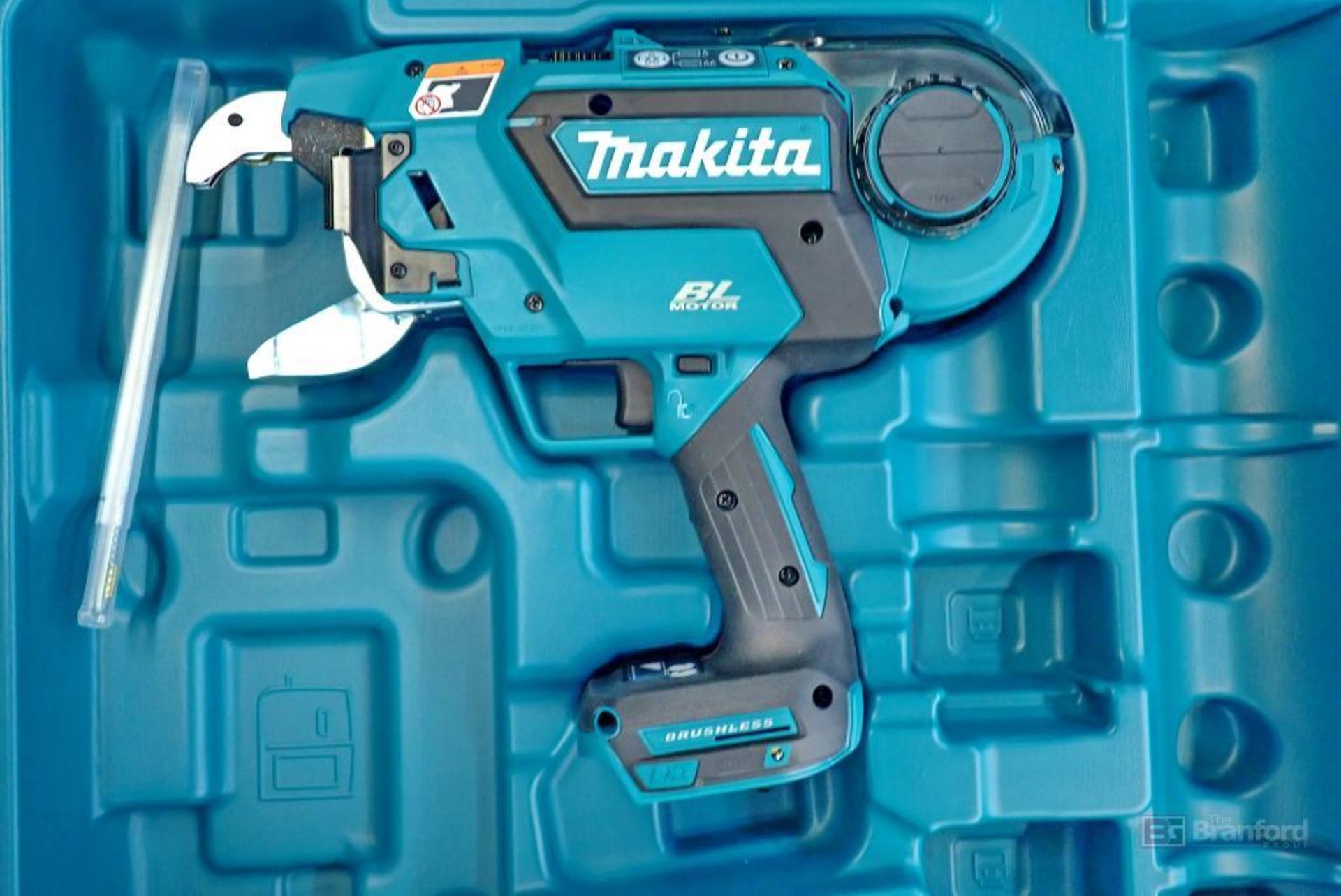 Makita XRT02ZK Cordless Rebar Tying Tool - Image 3 of 5