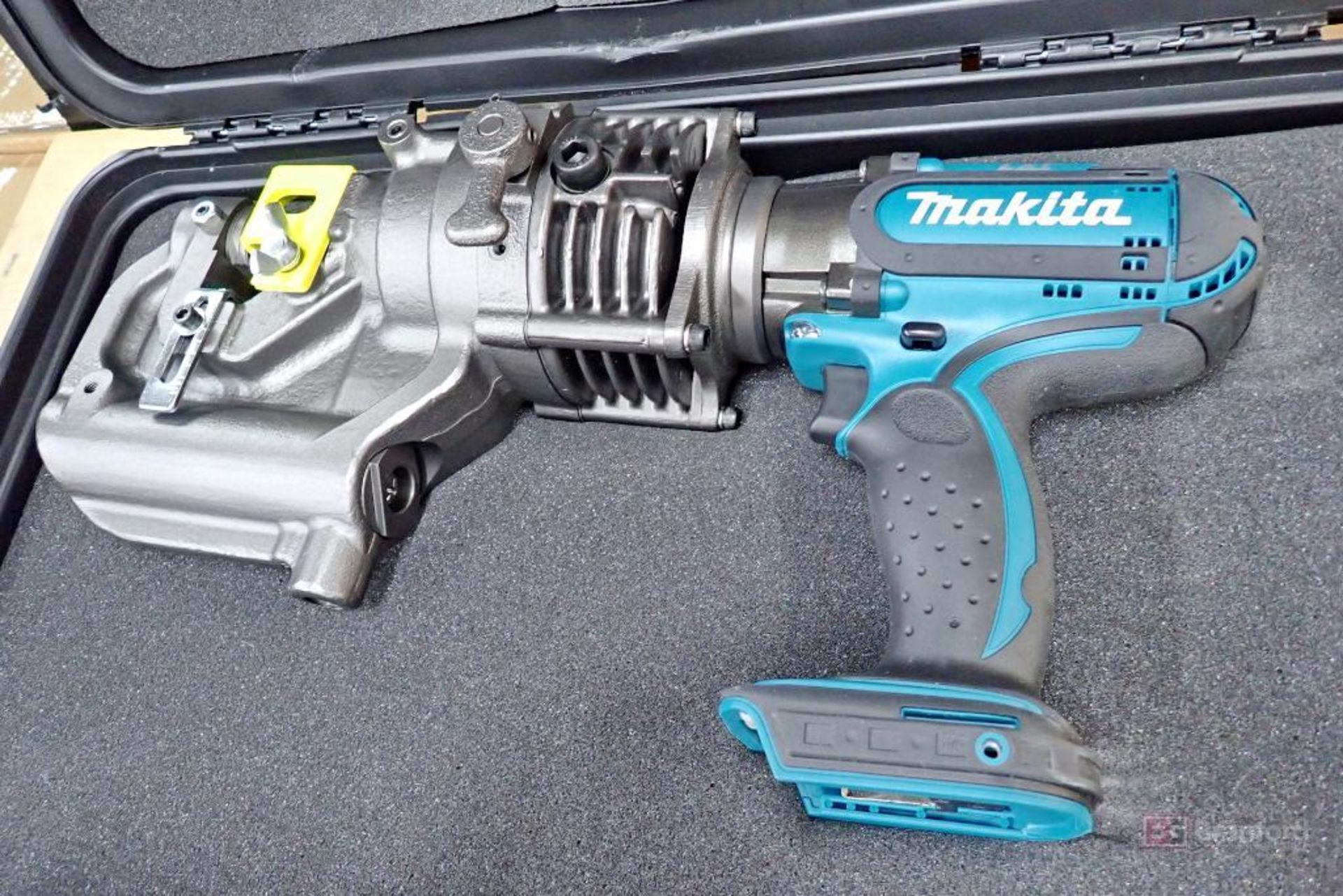 Makita XPP01ZK Cordless Hole Puncher - Image 7 of 7