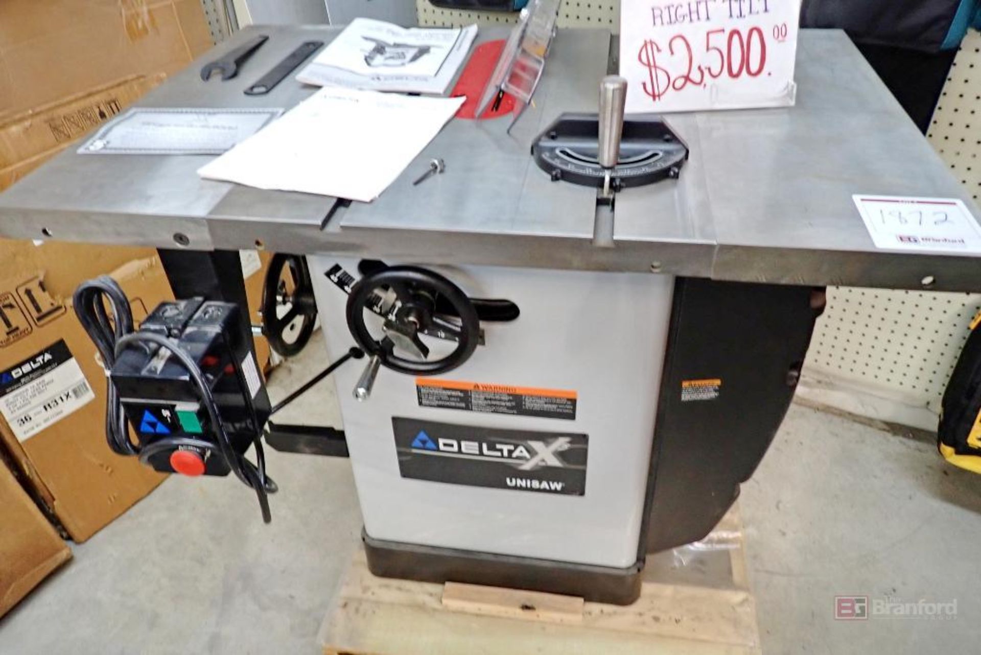 Delta X5 36-R31X Unisaw 10" Right Tilting Table Saw