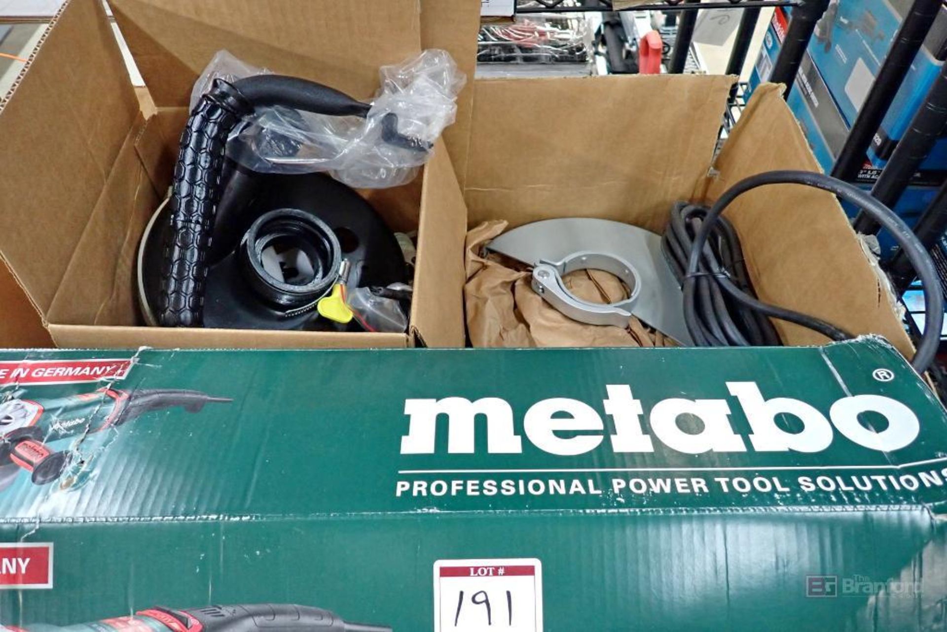 Metabo W24-230MVT Angle Grinder