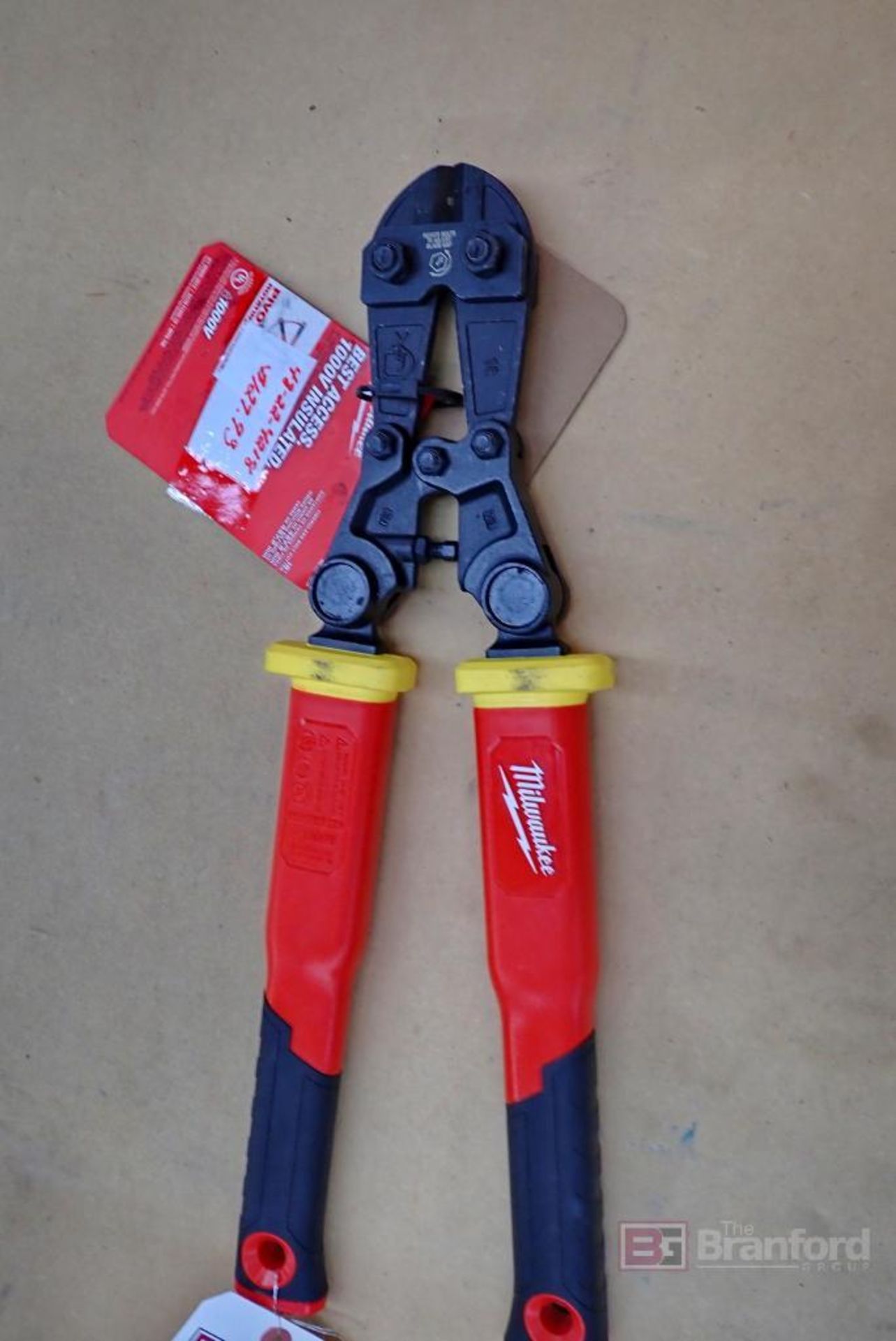 Milwaukee 48-22-4218 Fiberglass 18" Bolt Cutters - Image 4 of 4