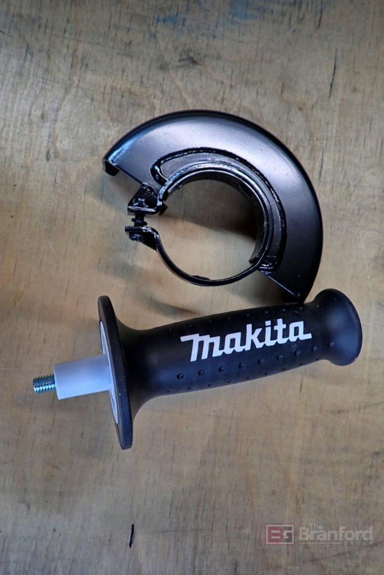 Makita GA4570 4-1/2" X-Lock Slide Switch Angle Grinder - Bild 7 aus 8