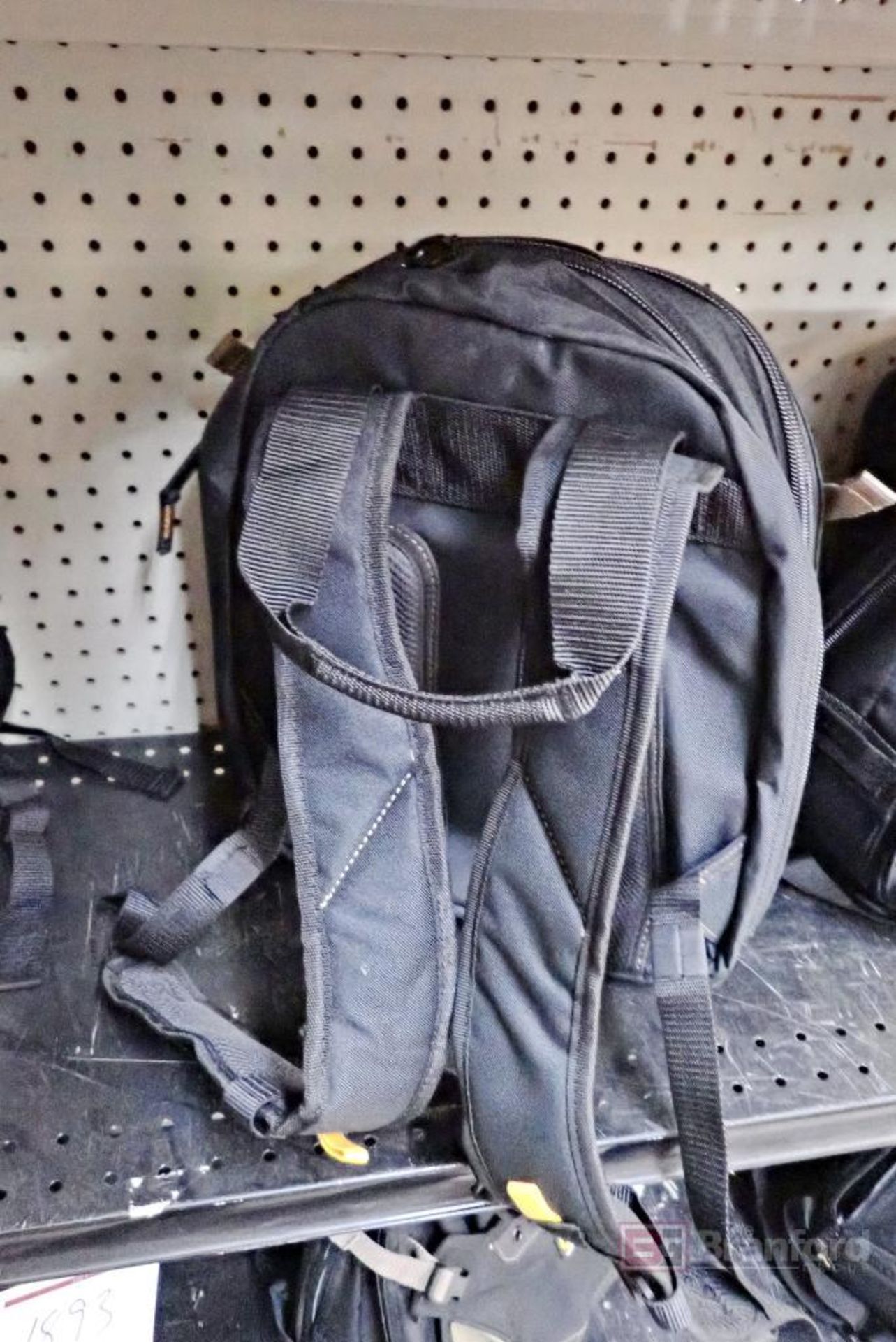 CLC Work Gear 44 Pocket Tool Backpack Bag - Image 4 of 7