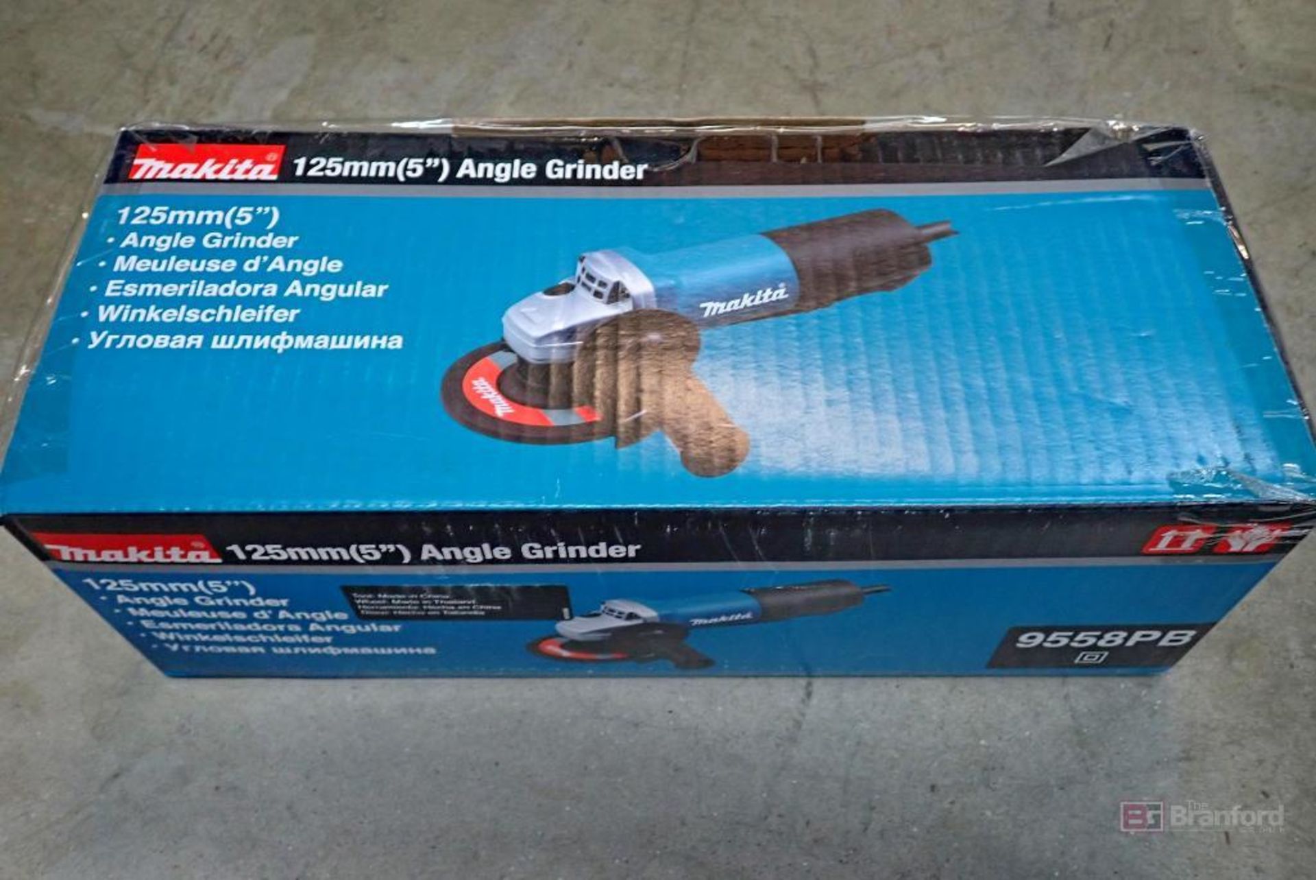 Makita 9558PB Angle Grinder