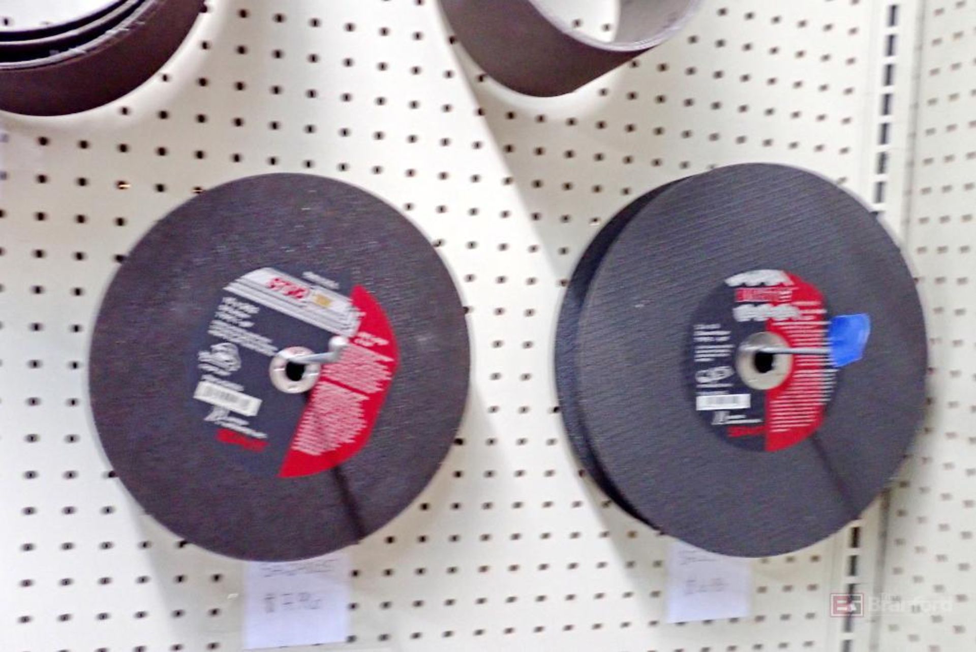 Large Assortment of Metabo & Sait Grinding & Cutting Wheels - Image 4 of 5