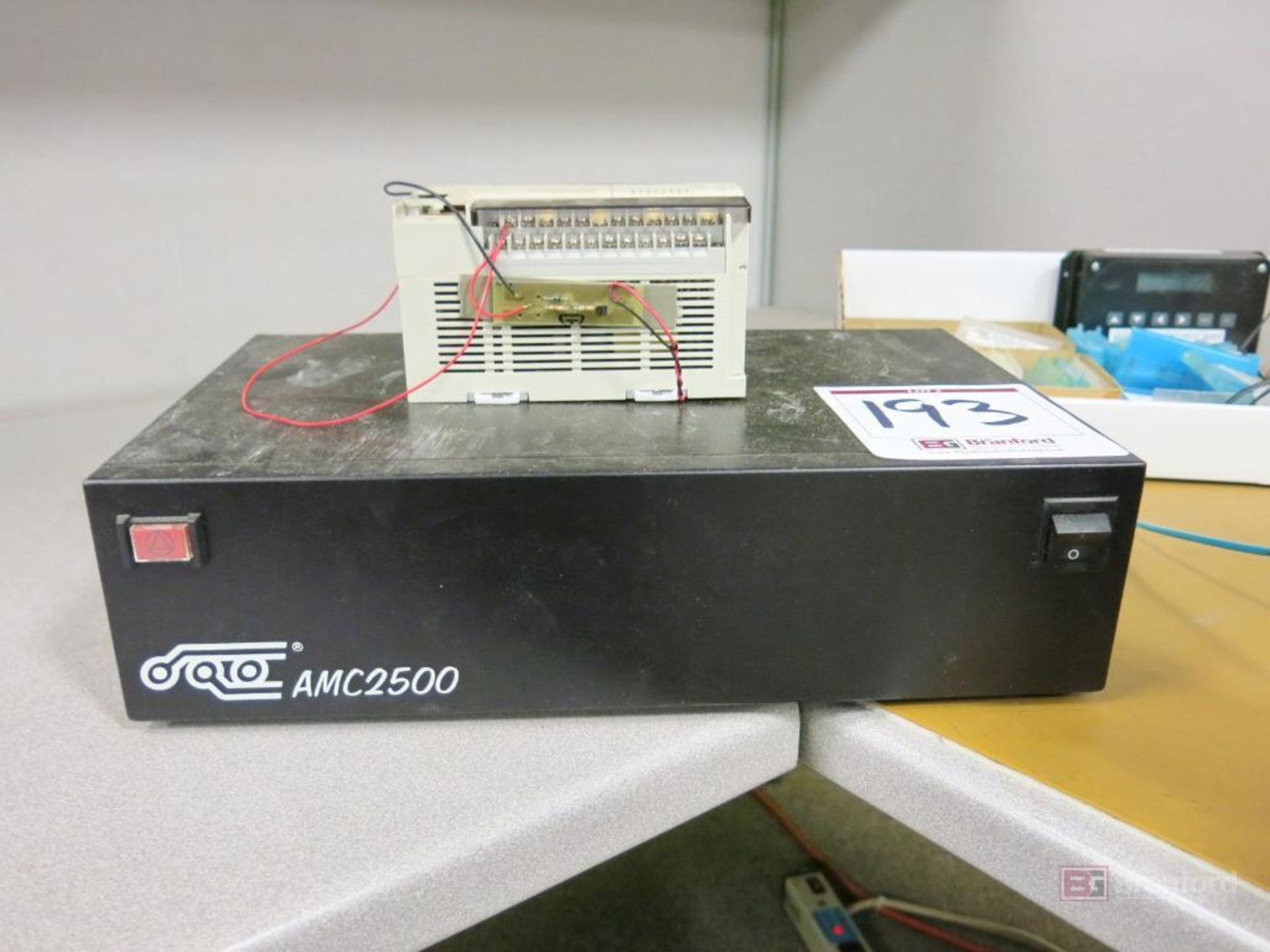 Quick Circuit Model 7000 Prototype Circuitboard Maker - Image 3 of 9