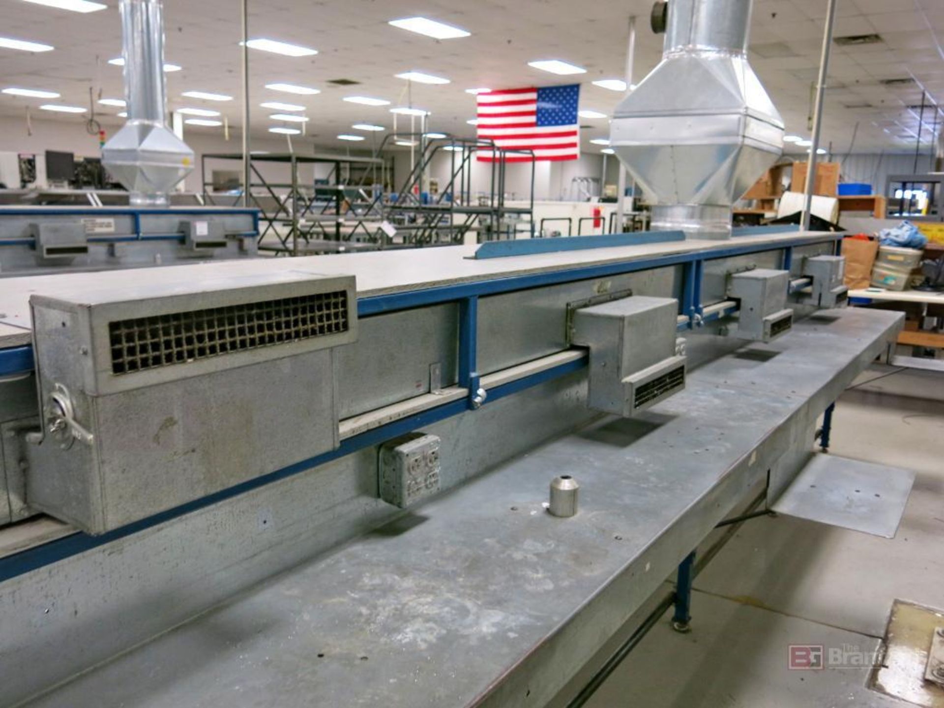 Approx. 36' Double Sided 16-Person Solder Workstations w/ Updraft Vents - Image 5 of 5