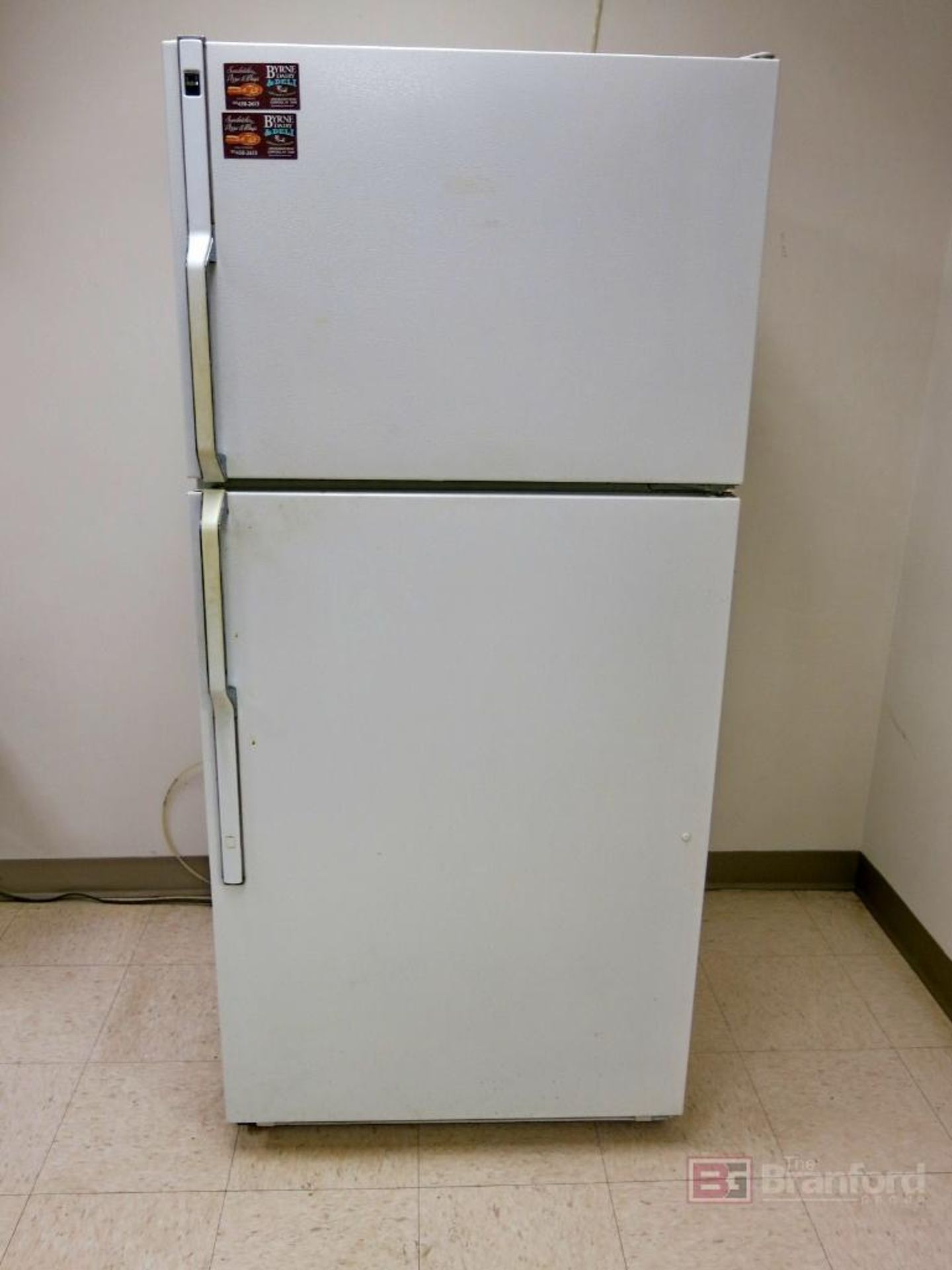 (2) Kelbinator Refrigerator/Freezers, (4) Microwaves, - Image 5 of 5