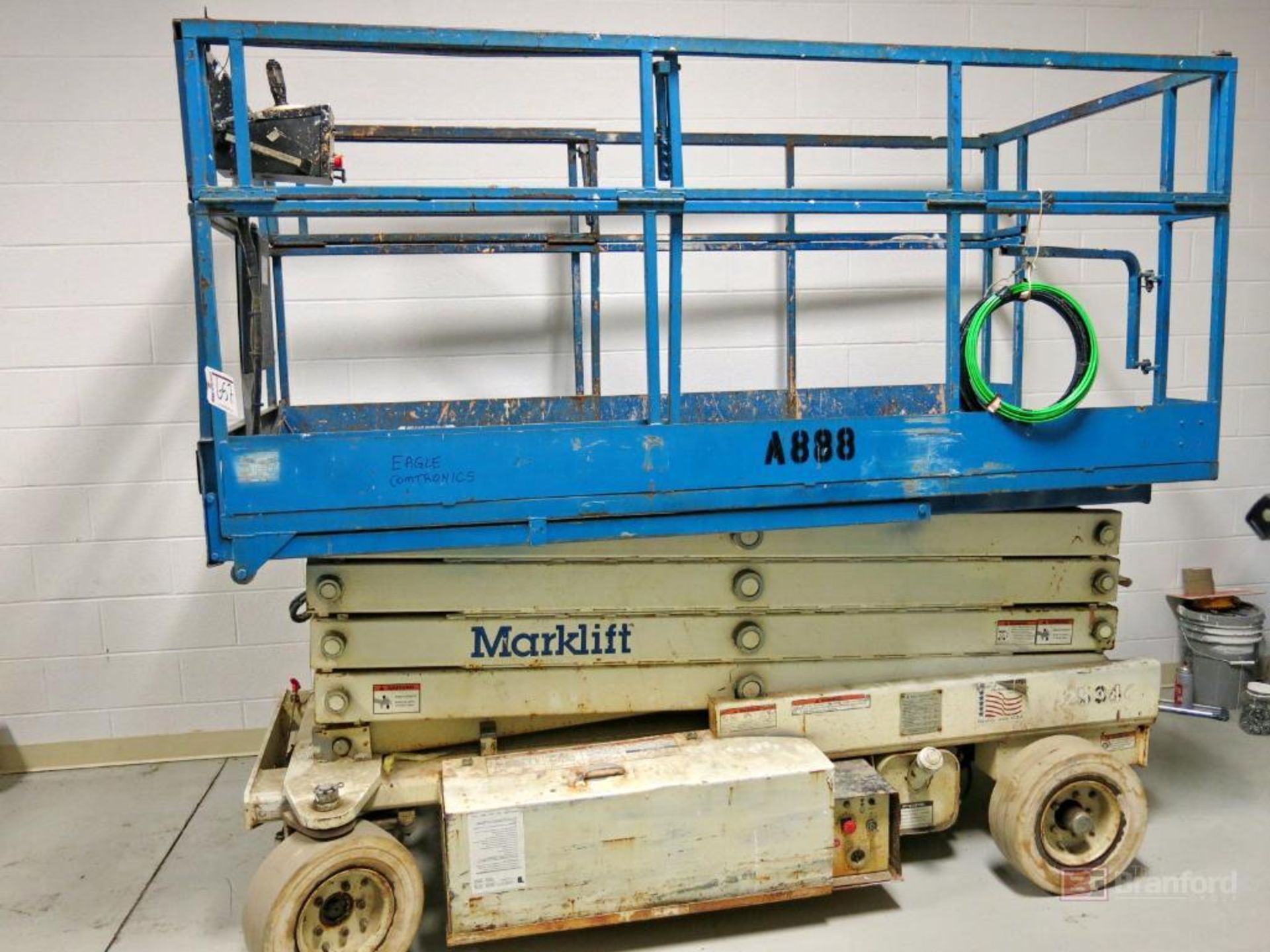 Mark Industries Model Mark Lift CH26NEP 26' Electric Scissor Lift - Image 3 of 7