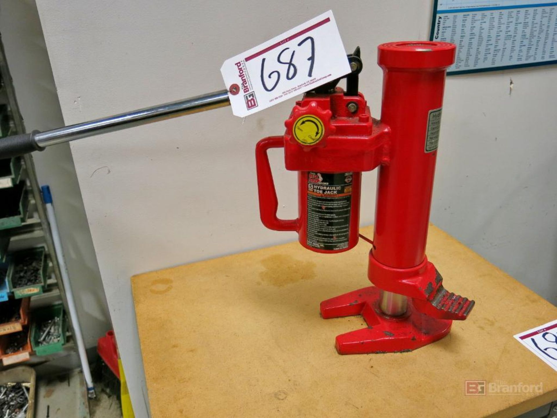 Big Red 5-Ton Cap. Hydraulic Toe Jack