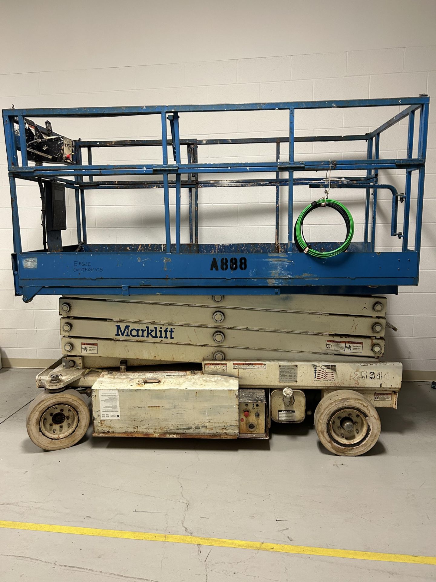 Mark Industries Model Mark Lift CH26NEP 26' Electric Scissor Lift