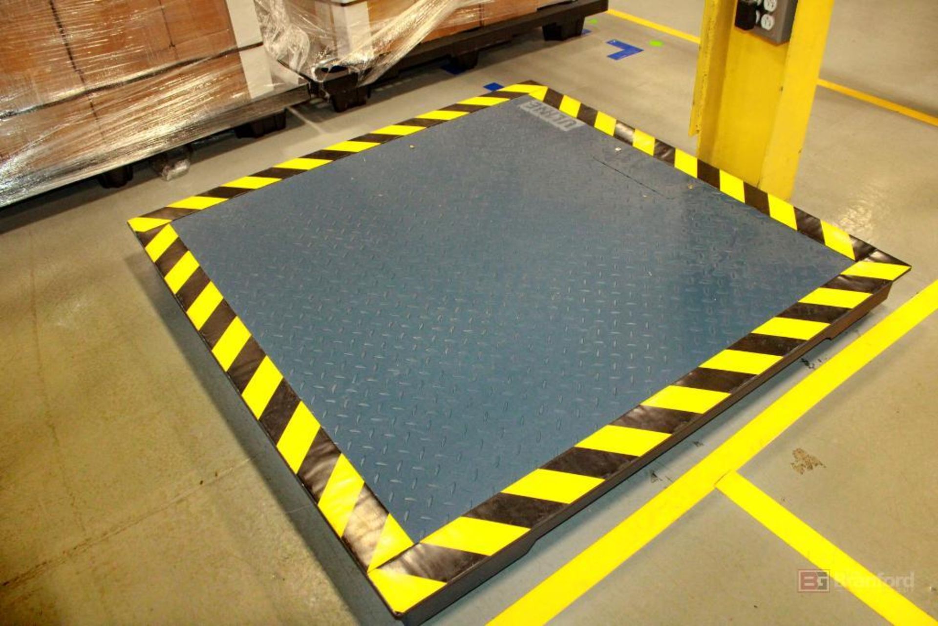 Uline Platform Scale, Digital Controls, Pallet Scales