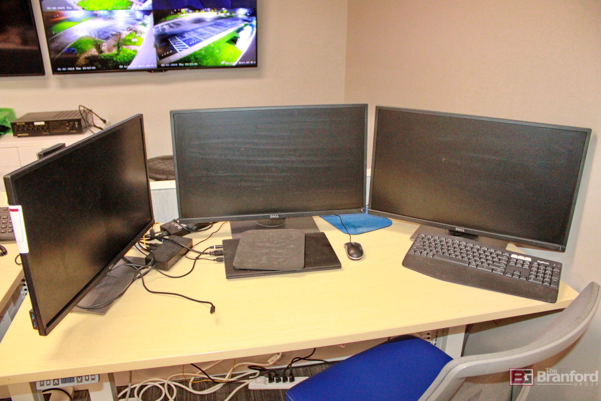 (9) Dell Flat Panel Monitors