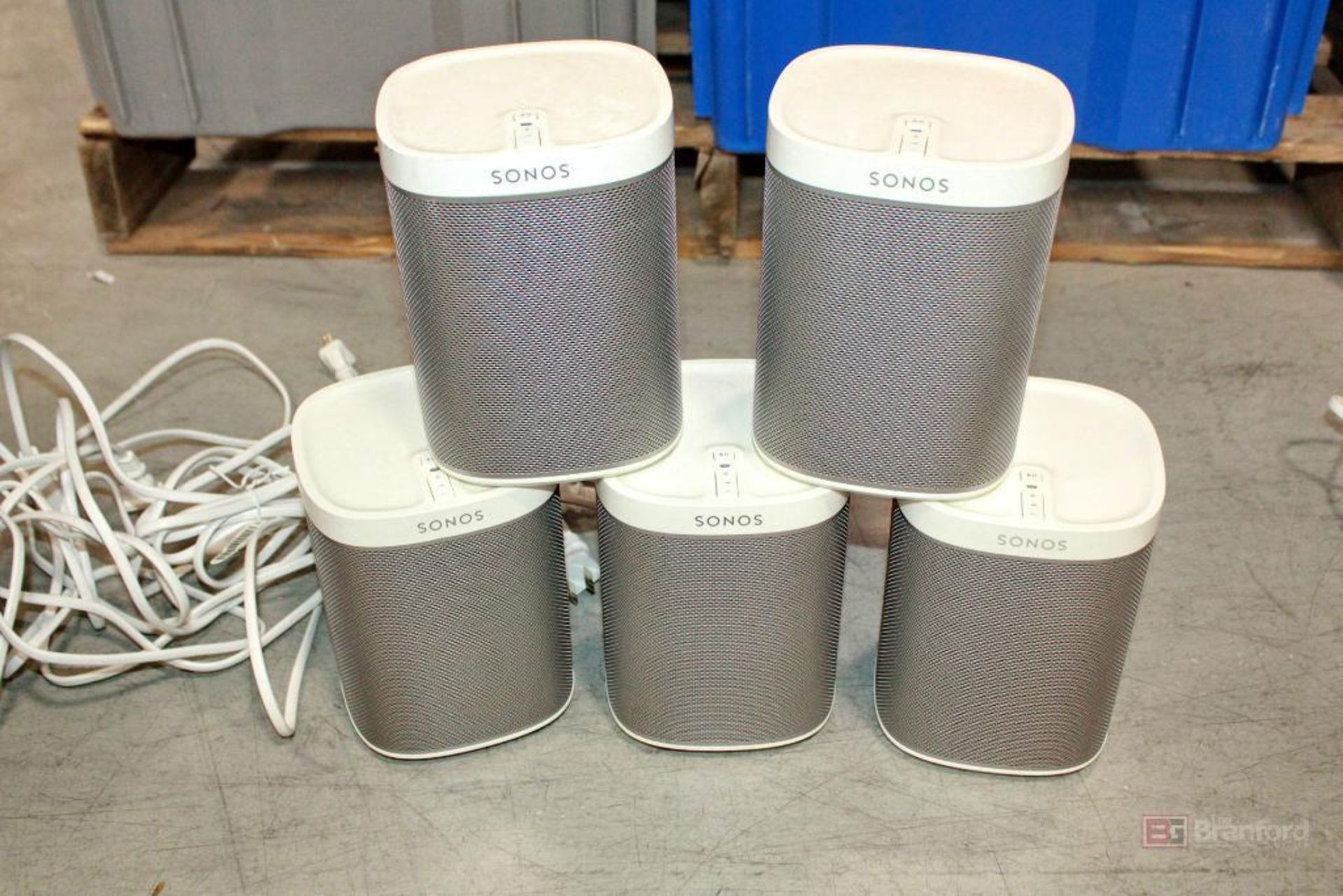(5) Sonos Speakers Model Play:1