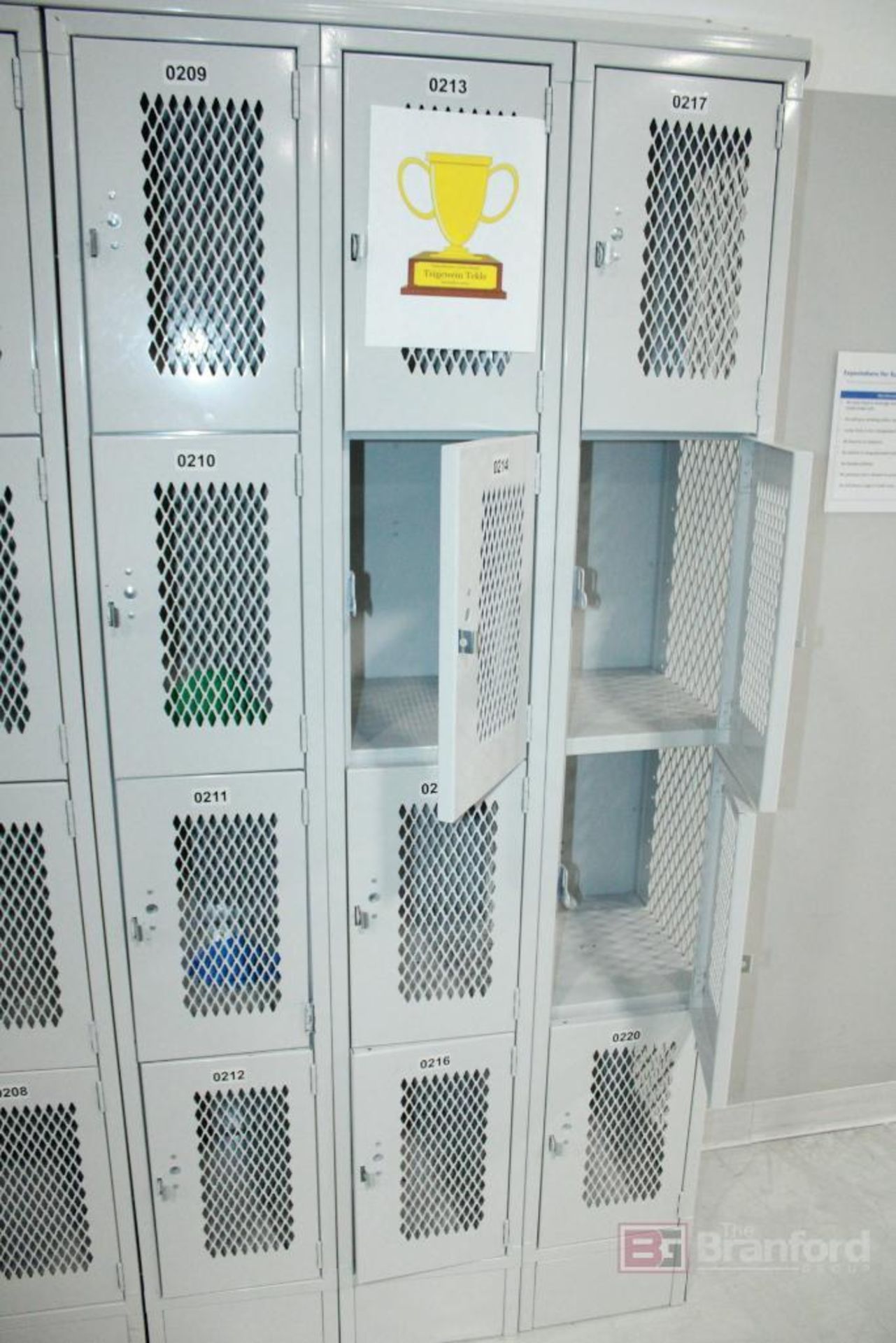 Lockers, Numbered 1-220 - Image 4 of 4