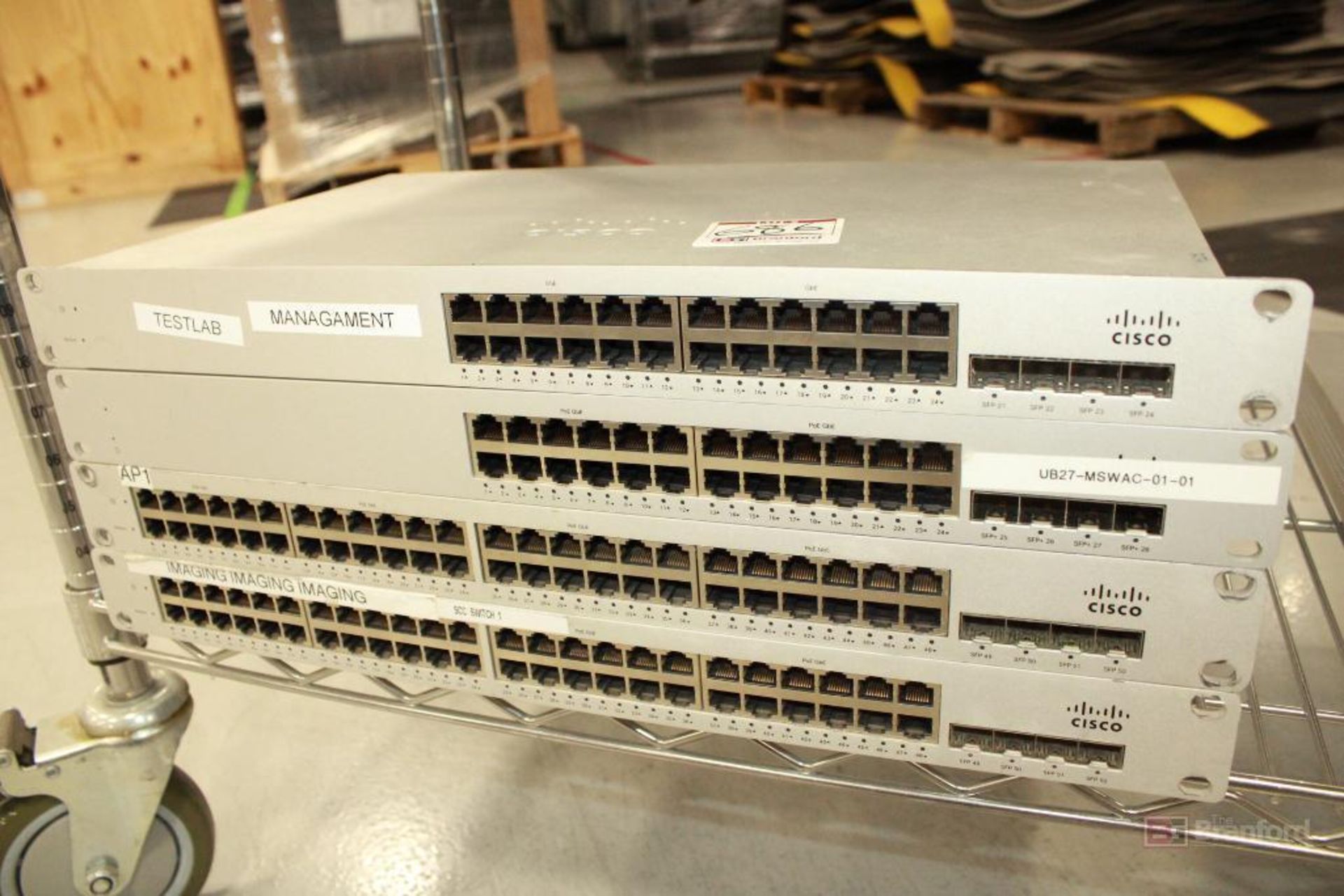 (4) Cisco co Gigabit Ethernet Swiestc(2) Meraki MS220-48LP