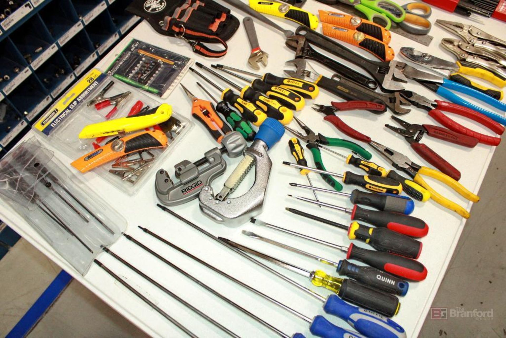 Over (100) Tools - Image 4 of 4