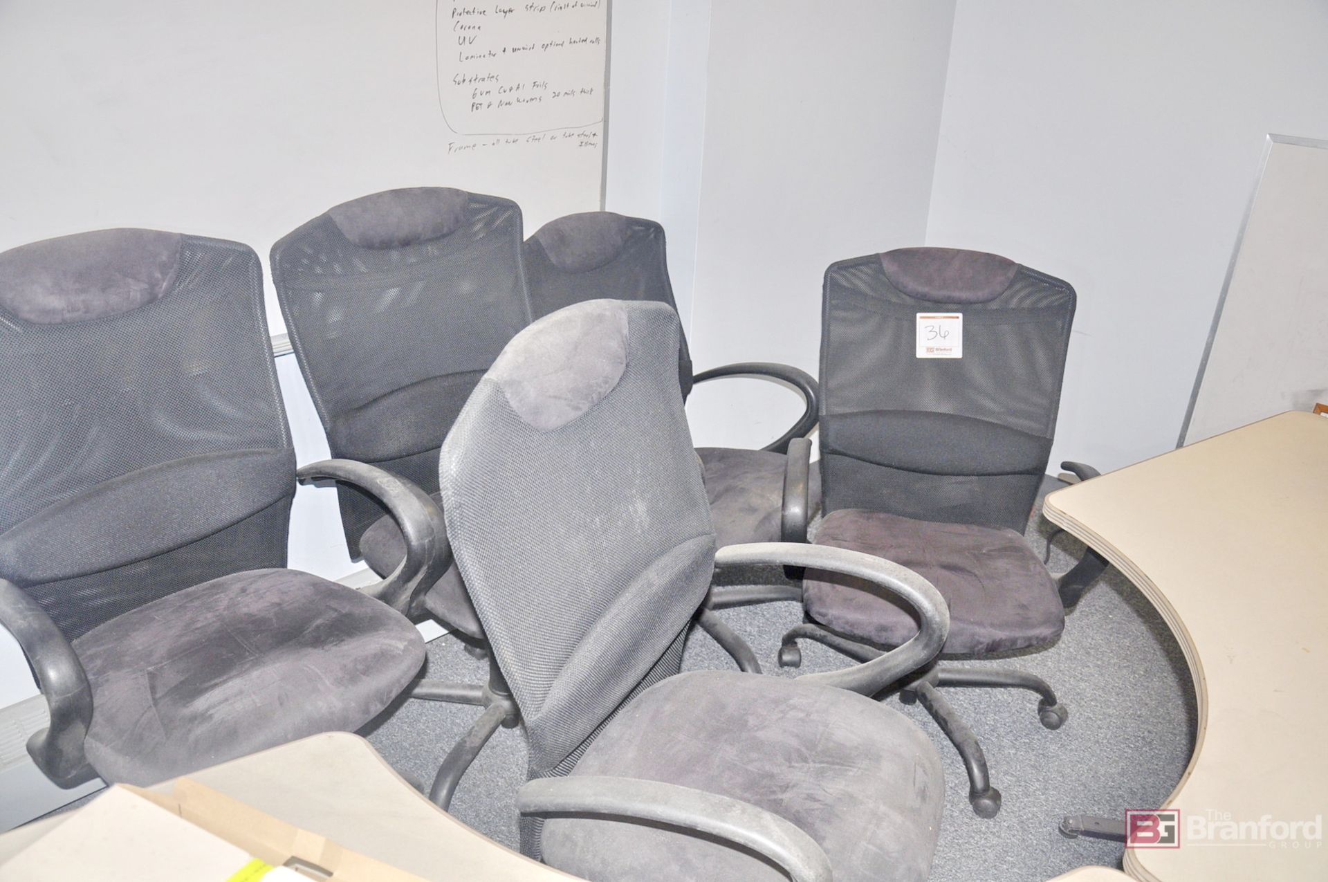 (5) Ergo chairs w/ netting - Image 2 of 4