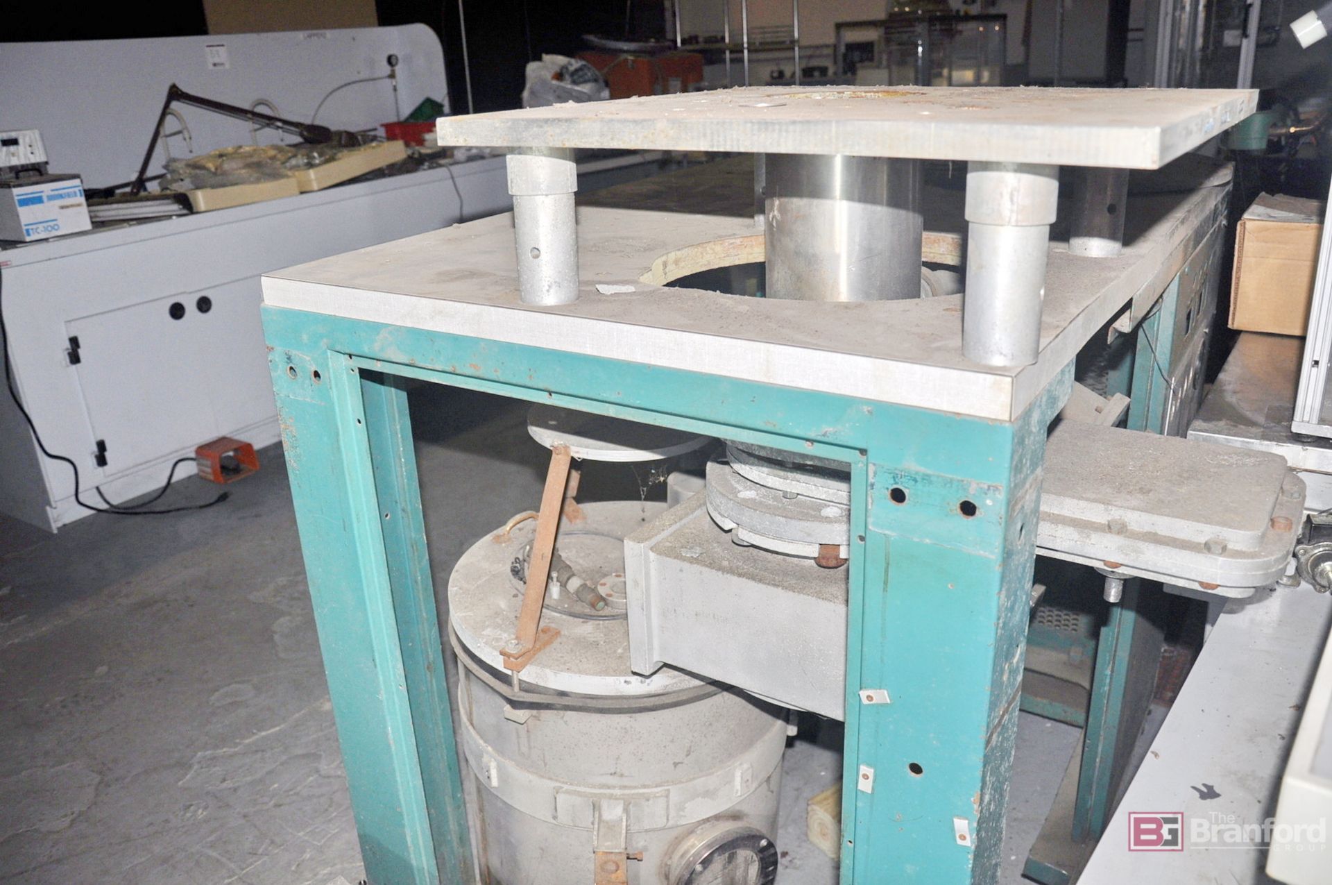 Vacuum machine frame - Image 5 of 5