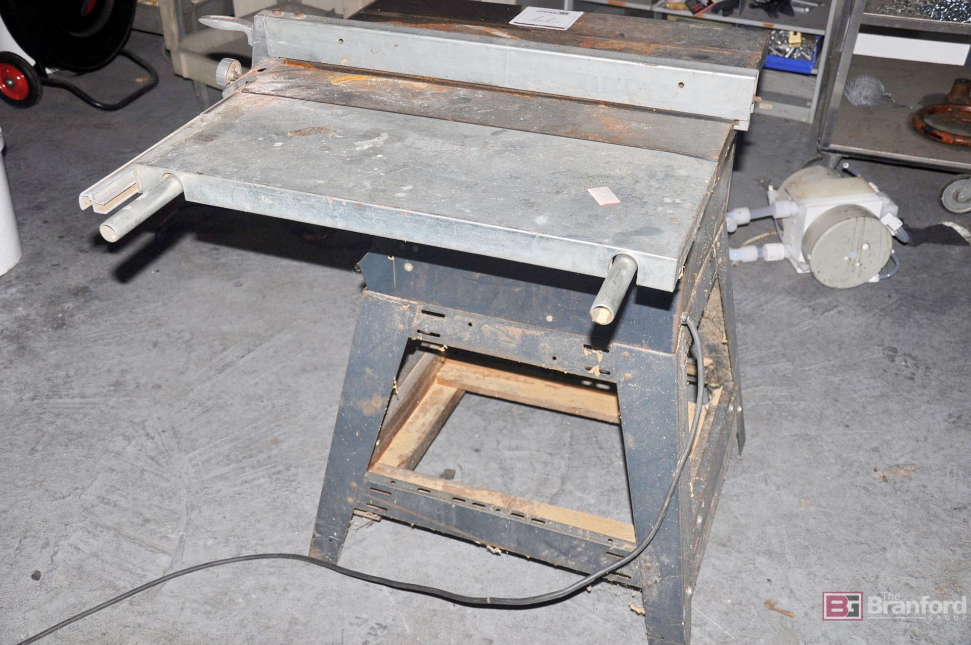 Montgomery Ward Power Kraft. 12" table saw - Image 6 of 6