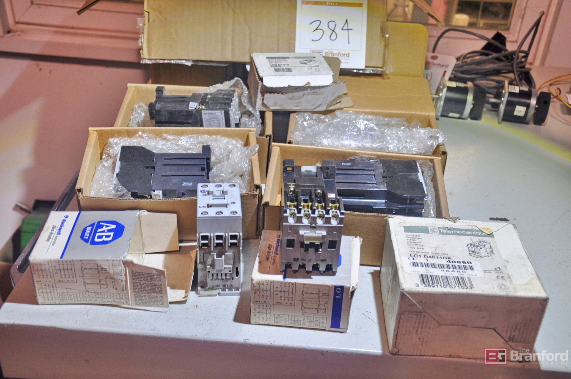 (8) Allen Bradley Contactors, Thermal overload