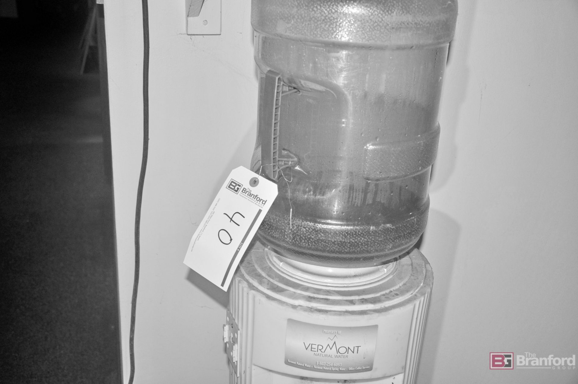 Alpine hot and cold water cooler - Image 2 of 2