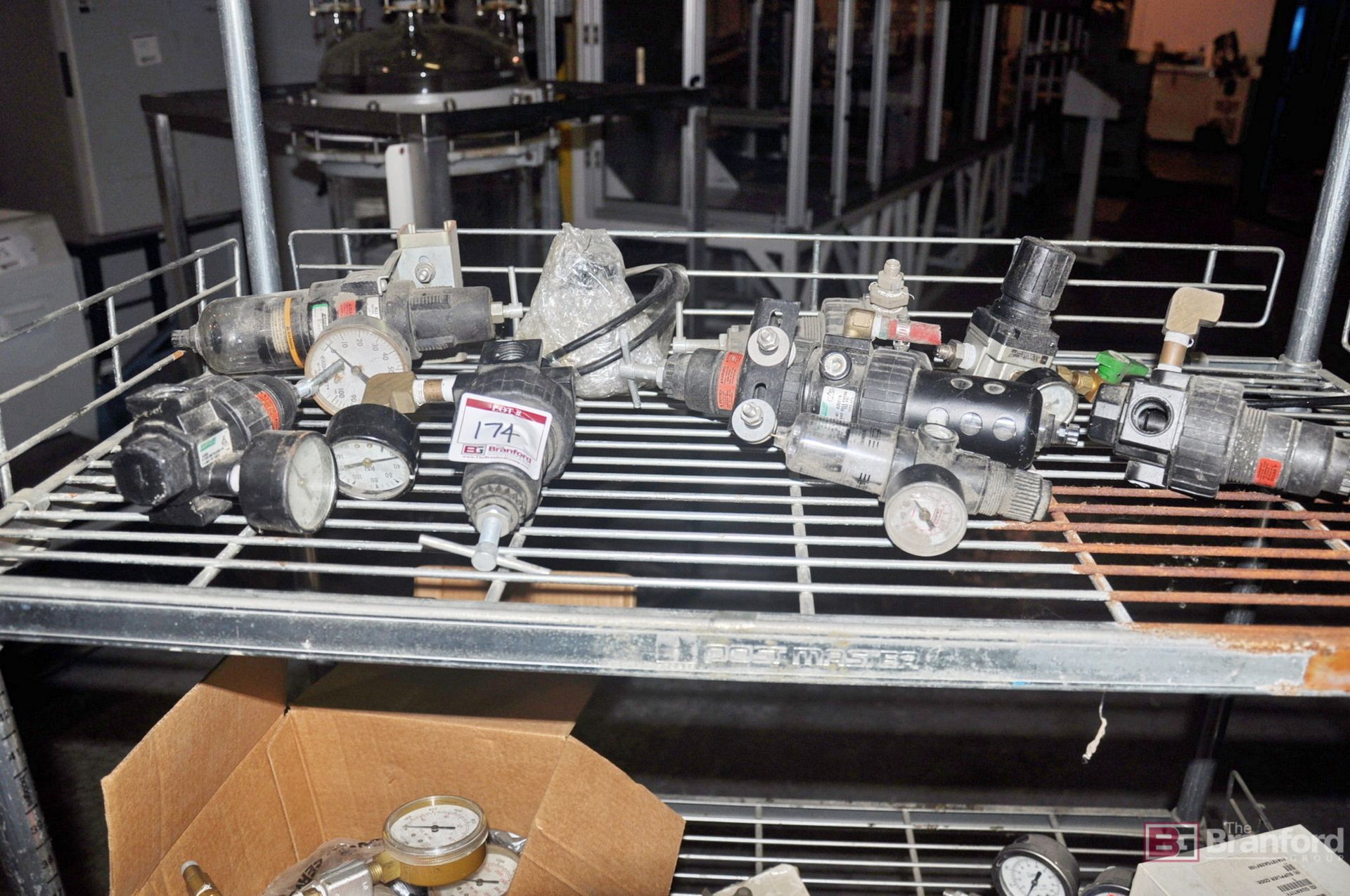 Lot pneumatic valves