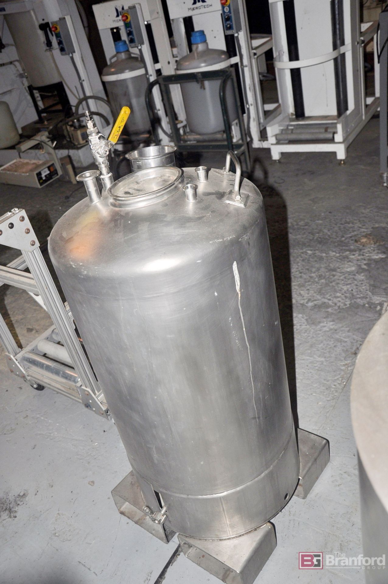 Stainless steel 30-gallon not jacketed tank - Image 2 of 2