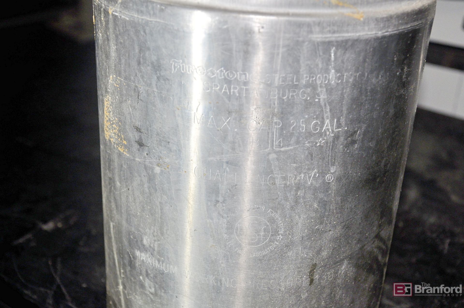 2.5-Gallon stainless steel Challenger 5 epoxy canister - Image 4 of 5