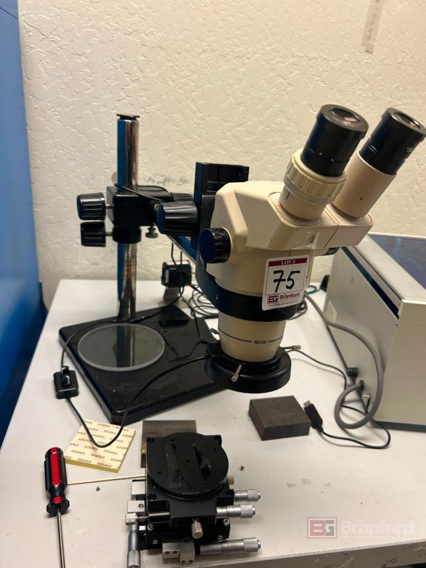 Olympus SZ30 Stereozoom Microscope - Image 3 of 3