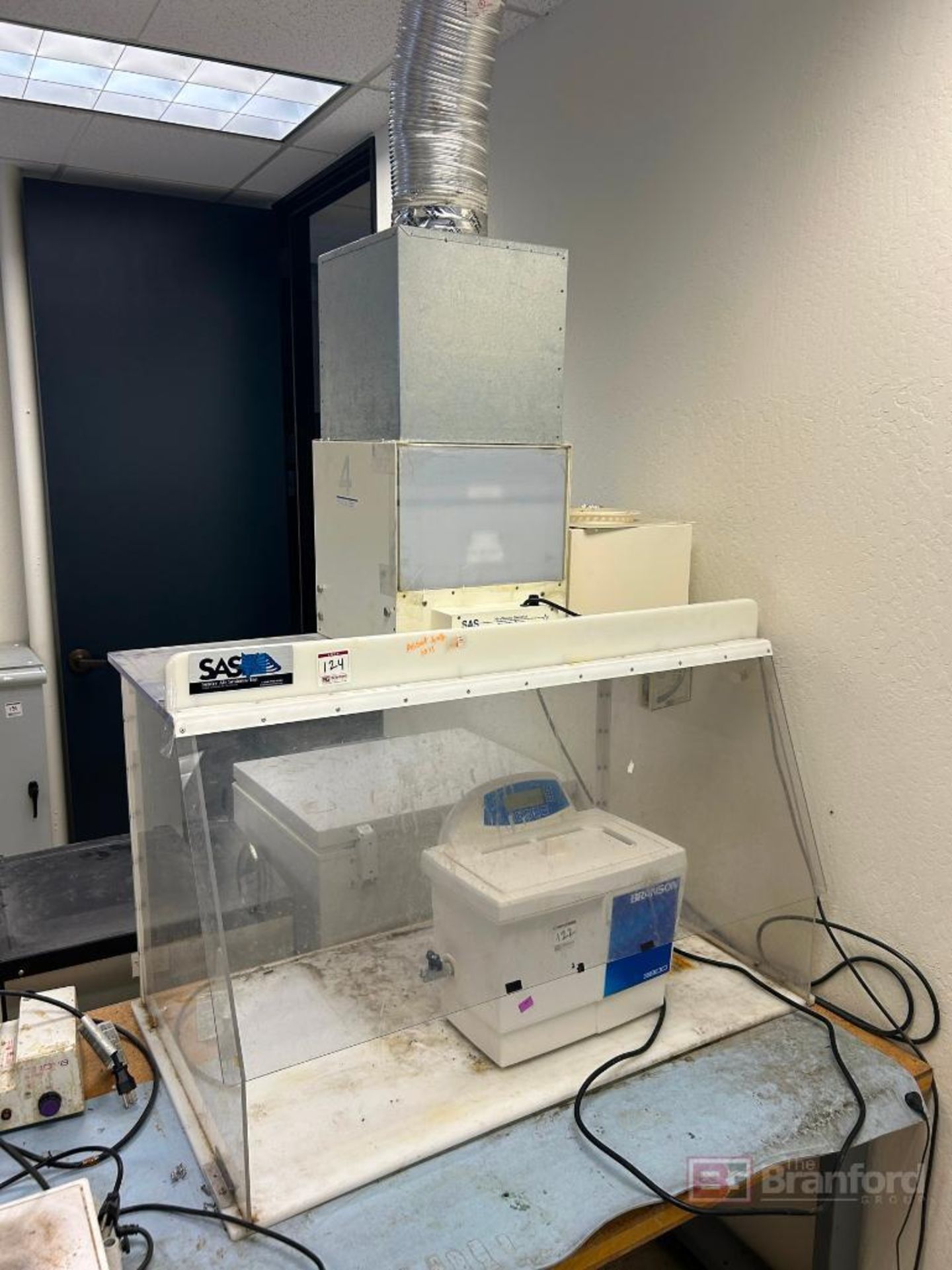 SAS Fume Hood