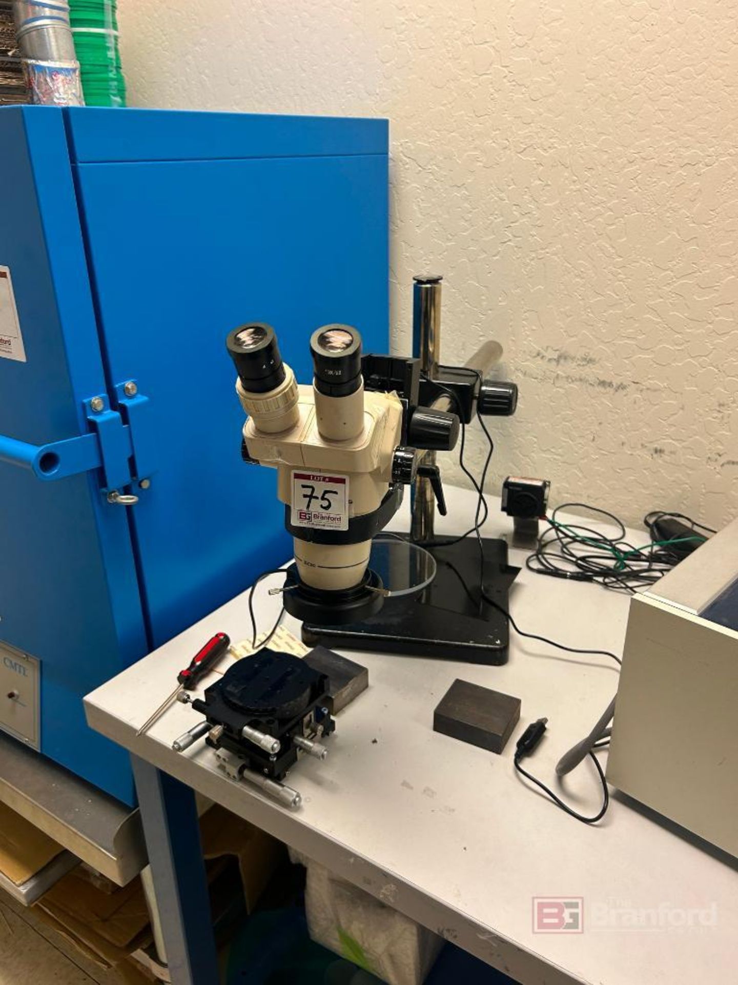 Olympus SZ30 Stereozoom Microscope - Image 2 of 3