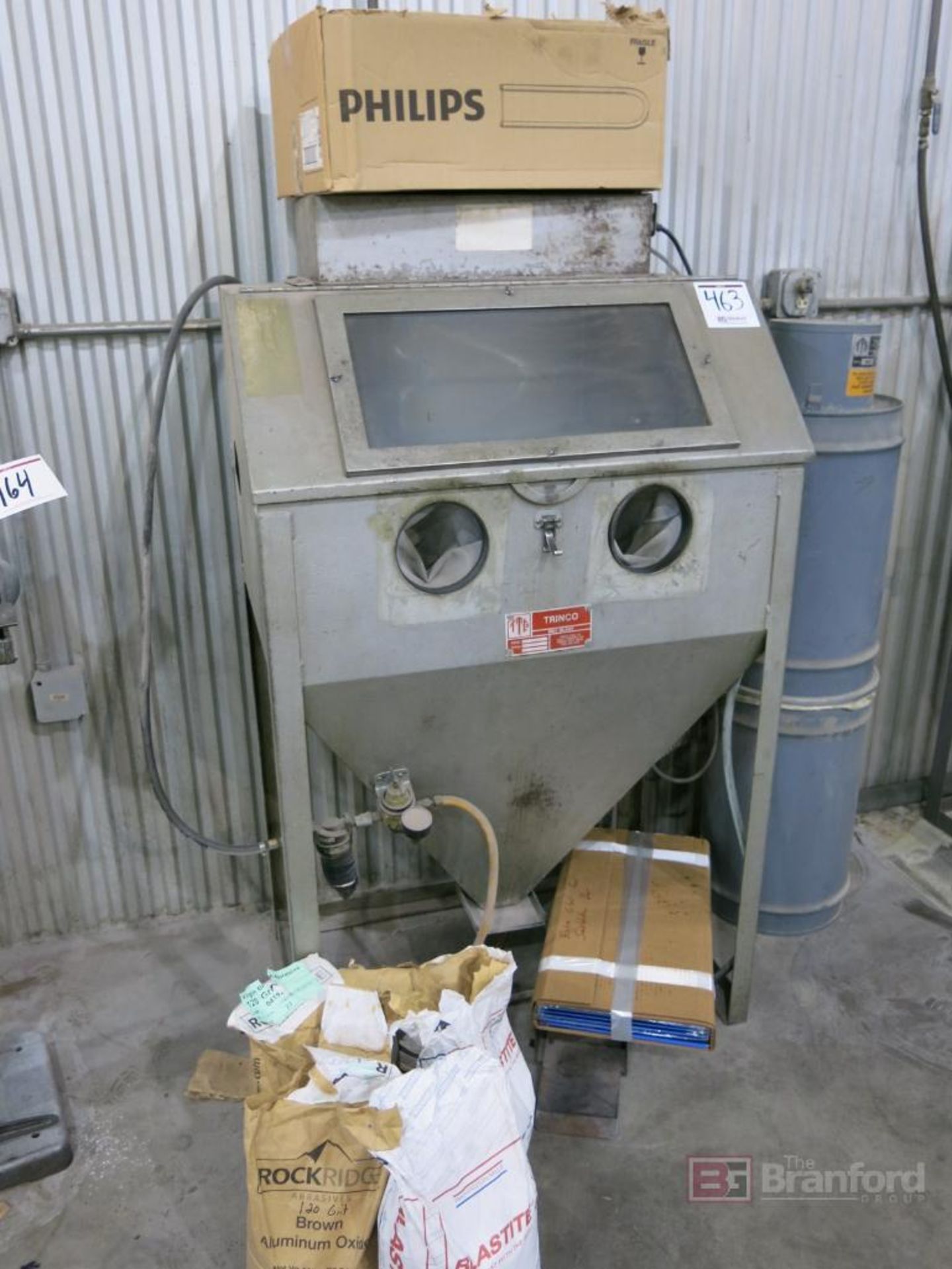 Trico 36" Sand Blast Cabinet w/ Trinco BP2 Dust Collector