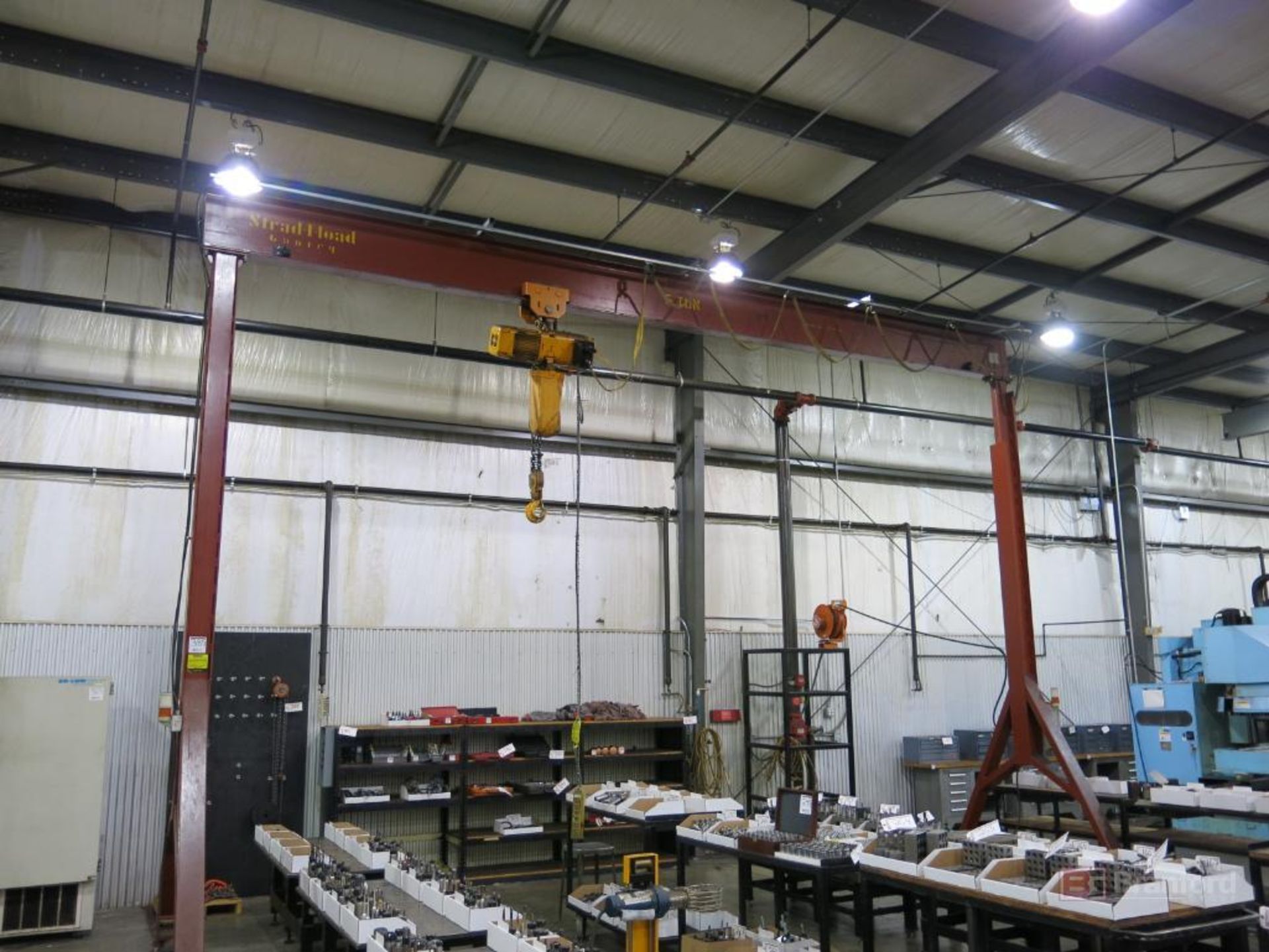 Strad L Load Track Drive 5-Ton Cap. Gantry Crane