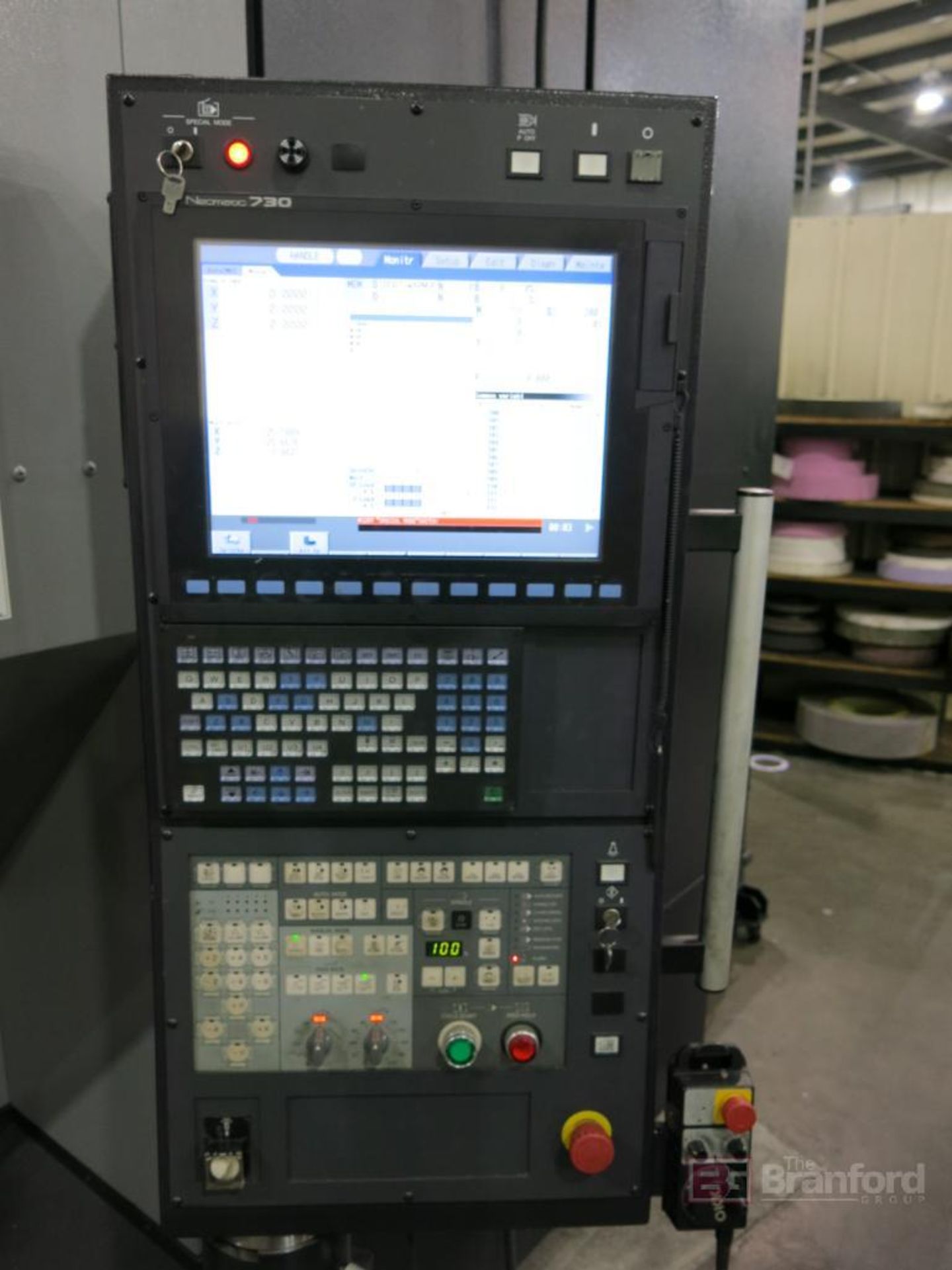 OKK Model VP9000 CNC Vertical Machine Center, w/ Neomatic 730 CNC Digital Controls - Bild 4 aus 14