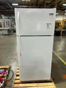 Frigidaire Refrigerator / Freezer; Model: FFTR1814LWG