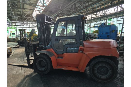 Toyota Forklift model 7FDU70, yr 2005 - Image 3 of 4