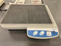 VWR Standard Analog Shaker model 5000