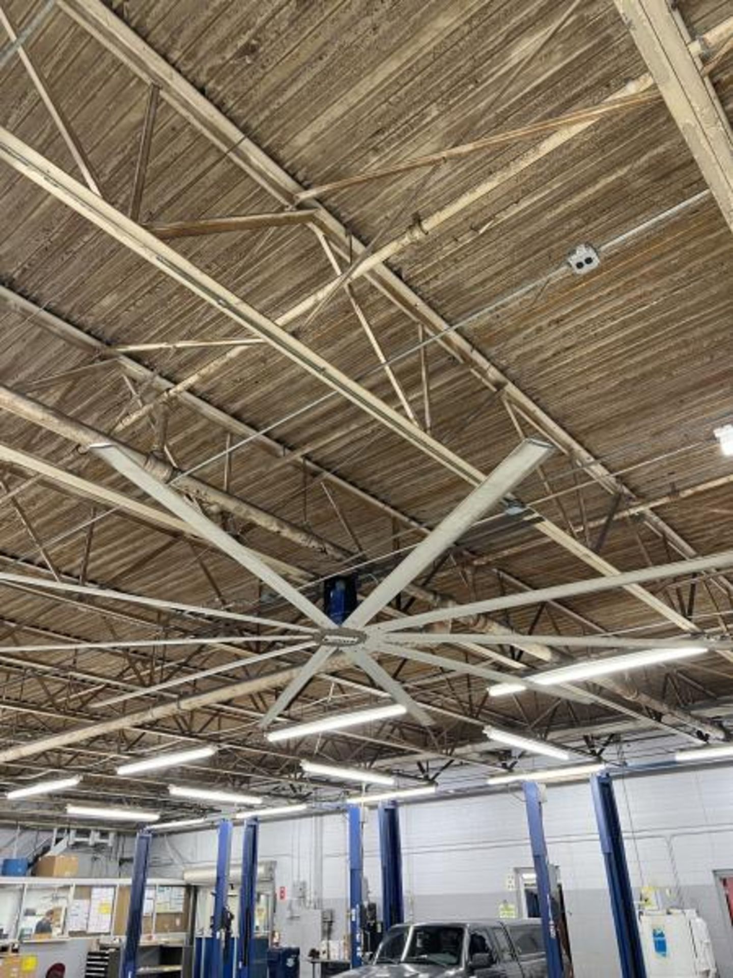 Ceiling Mounted HVLS Large Overhead Shop Fan with (10) Blades; Approx 24' Diameter - Image 4 of 5