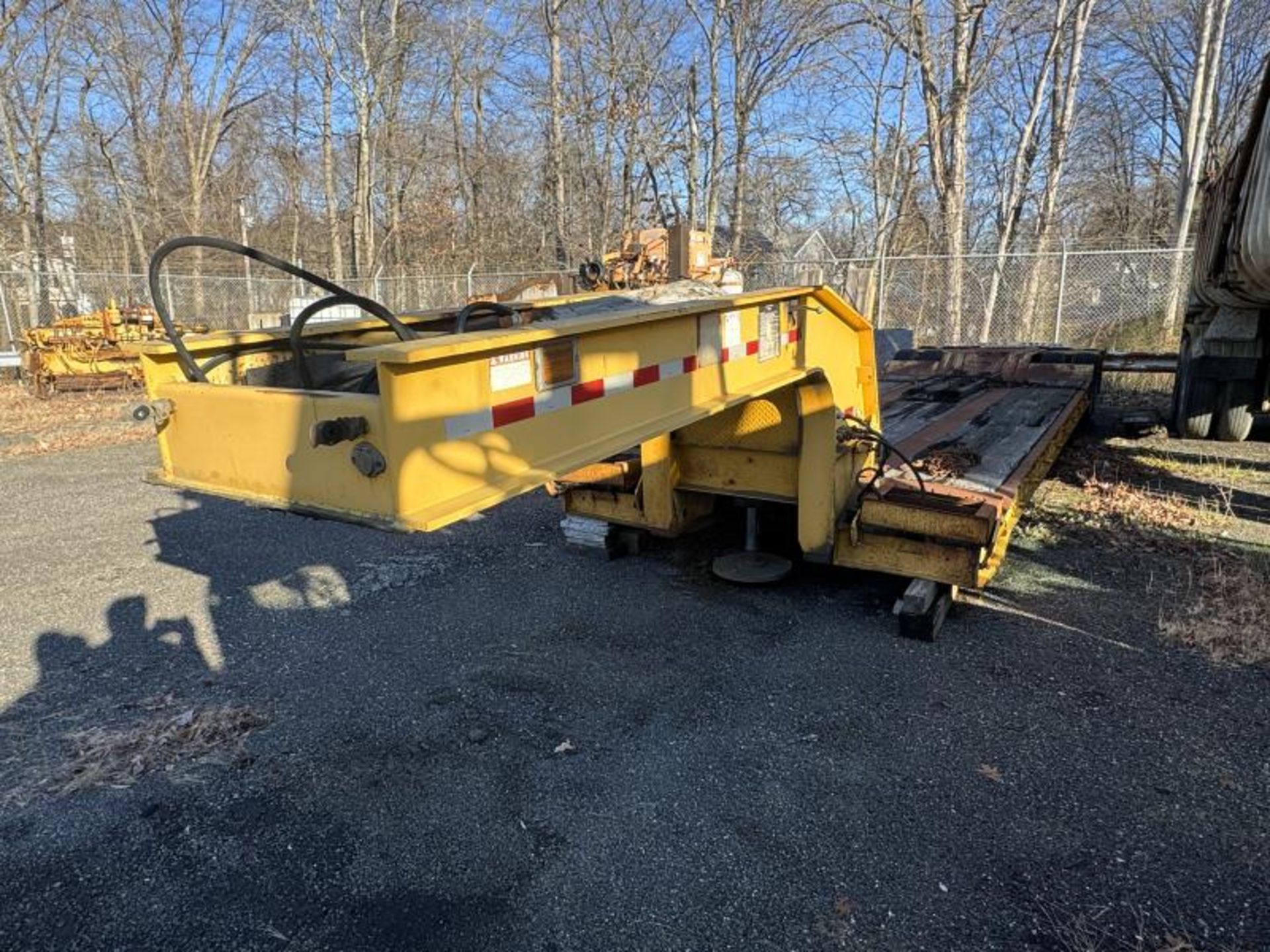 1986 HYSTER 76,320 GVWR Low Boy Trailer - Image 3 of 10