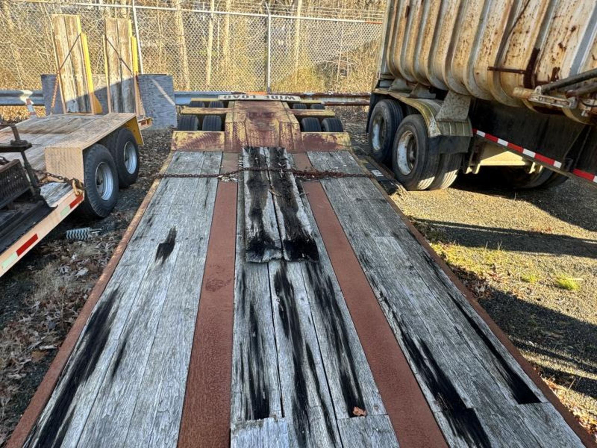 1986 HYSTER 76,320 GVWR Low Boy Trailer - Image 7 of 10