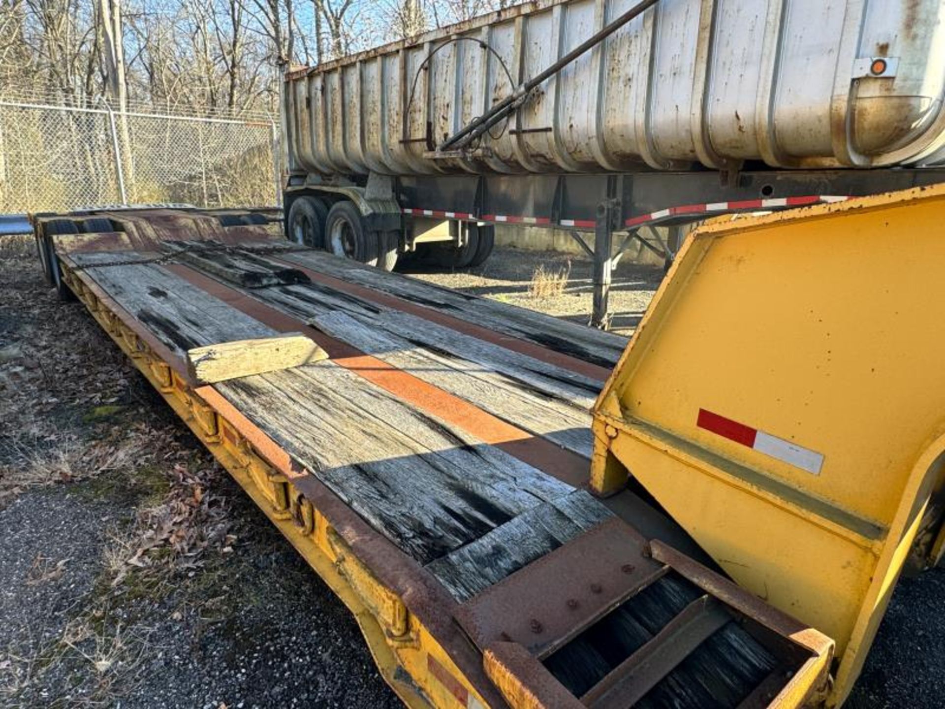 1986 HYSTER 76,320 GVWR Low Boy Trailer - Image 6 of 10