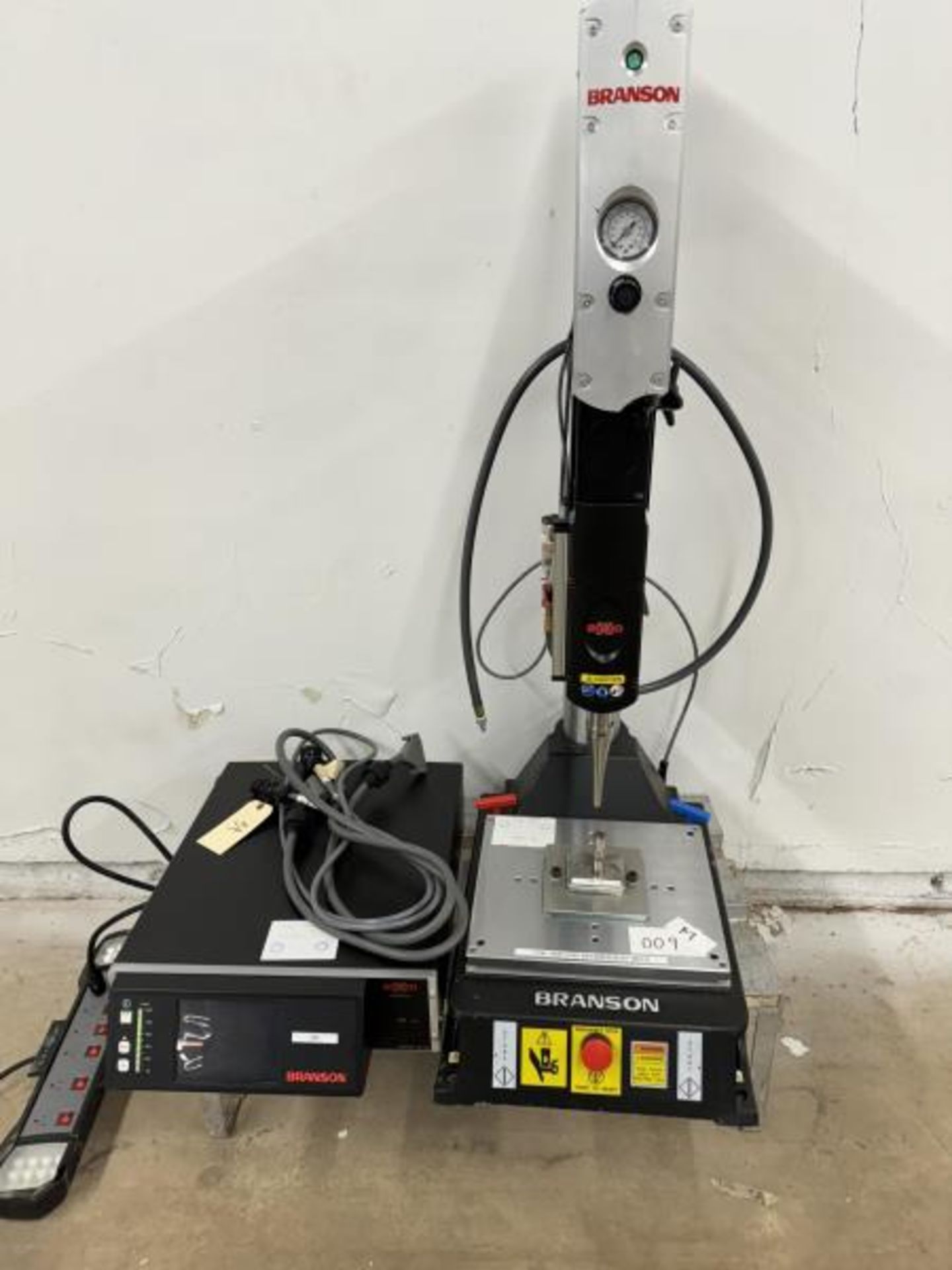 Branson 2000X Ultrasonic Welder - Image 2 of 11