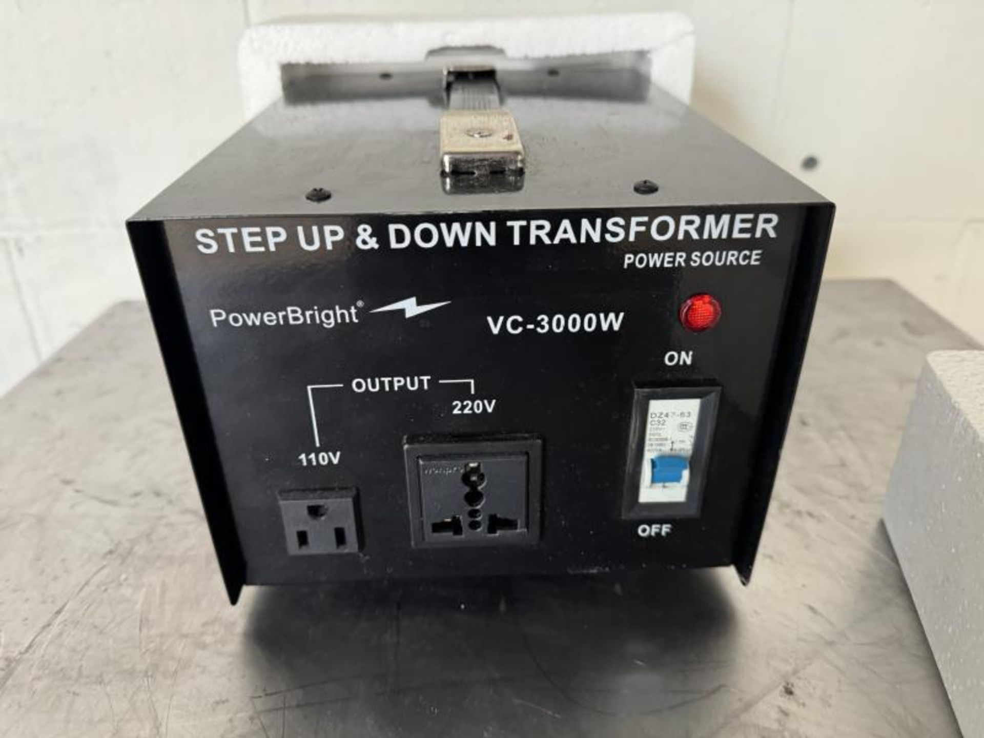 Power Bright 3000W Step Up/Step Down Voltage Transformer - Image 4 of 4