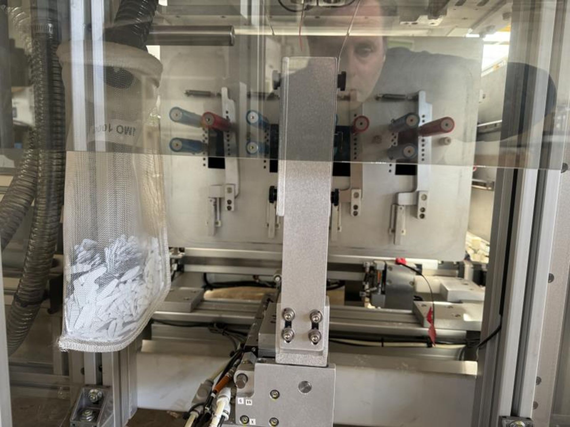 Quick Pouch Vertical Vacuum Packaging Quick Punch Vertical Vacuum Packaging Machine - Image 5 of 23