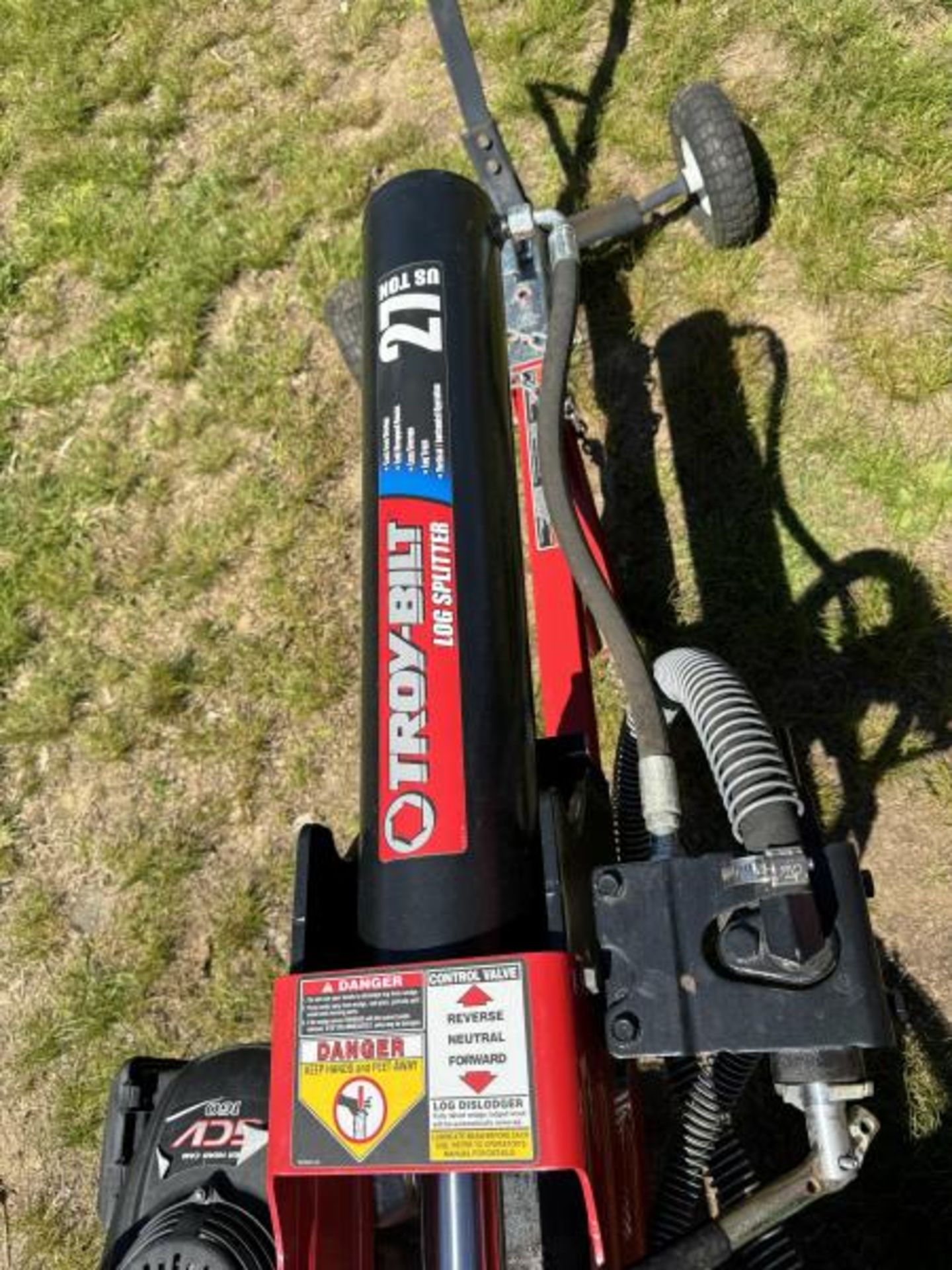 Troybilt Log Splitter Model: 24BF572B711 - Image 8 of 8