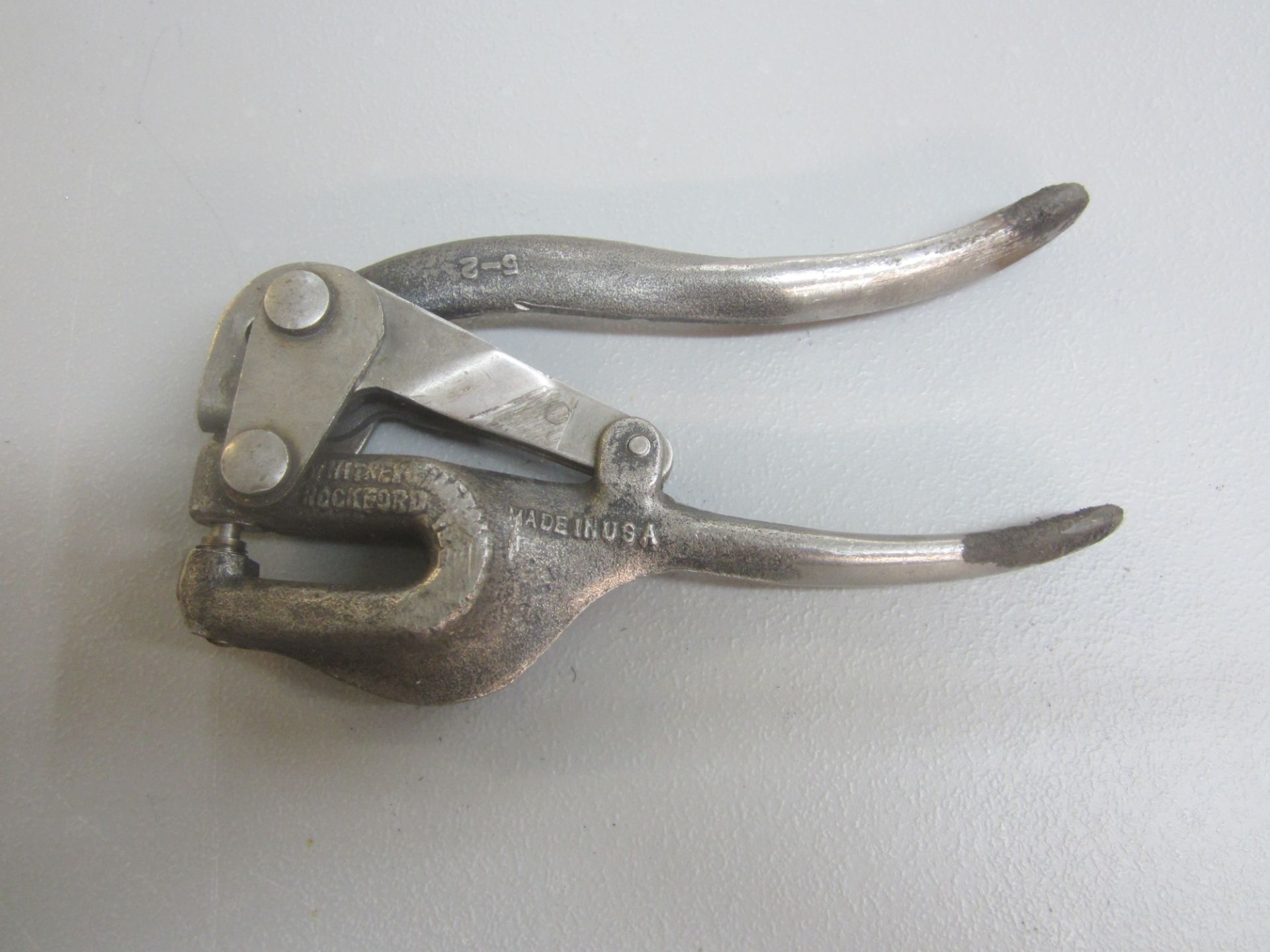 Whitney Hand Punch, 16 Gauge Cap.