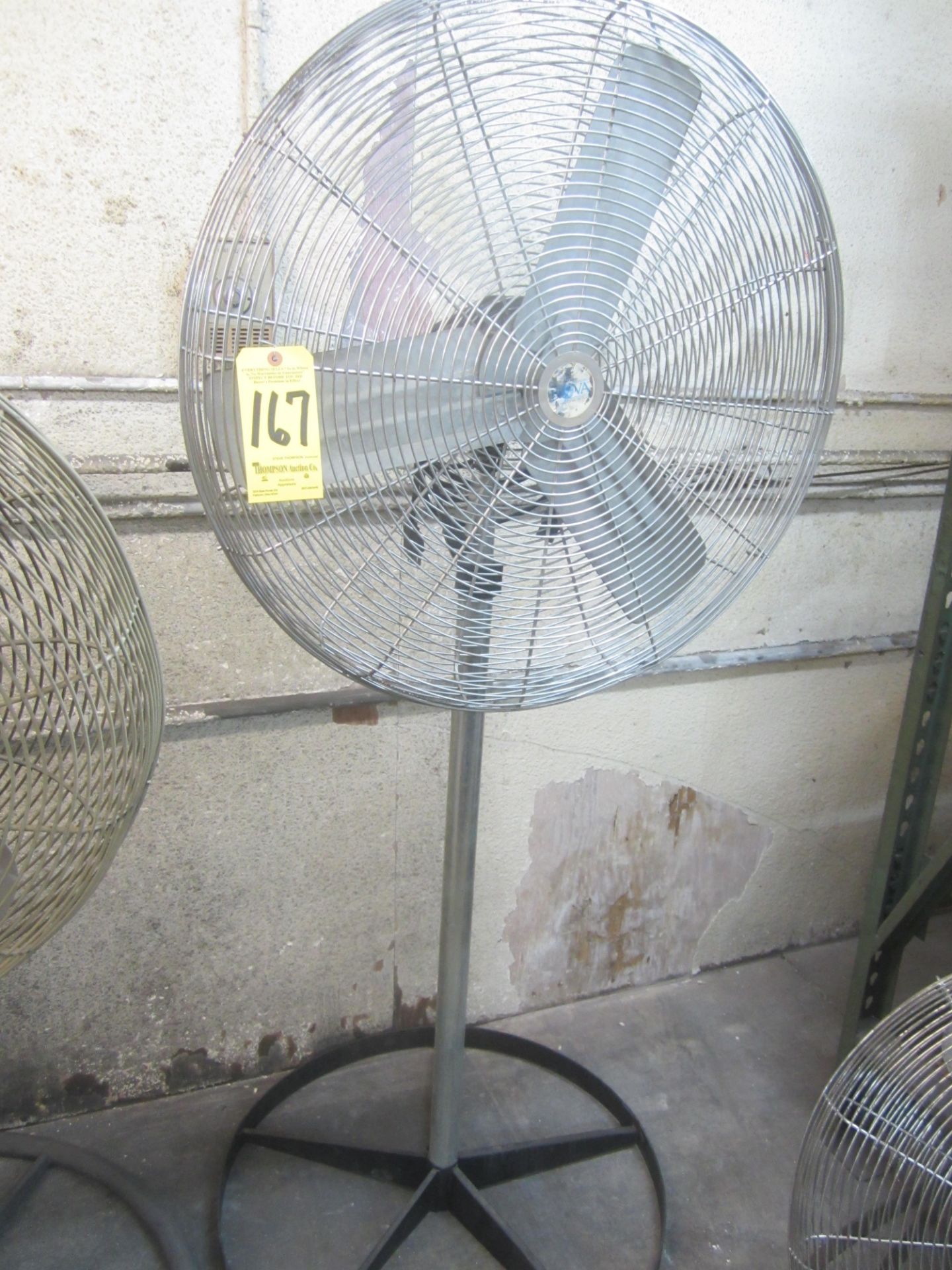 Pedestal Fan, 32" Diameter
